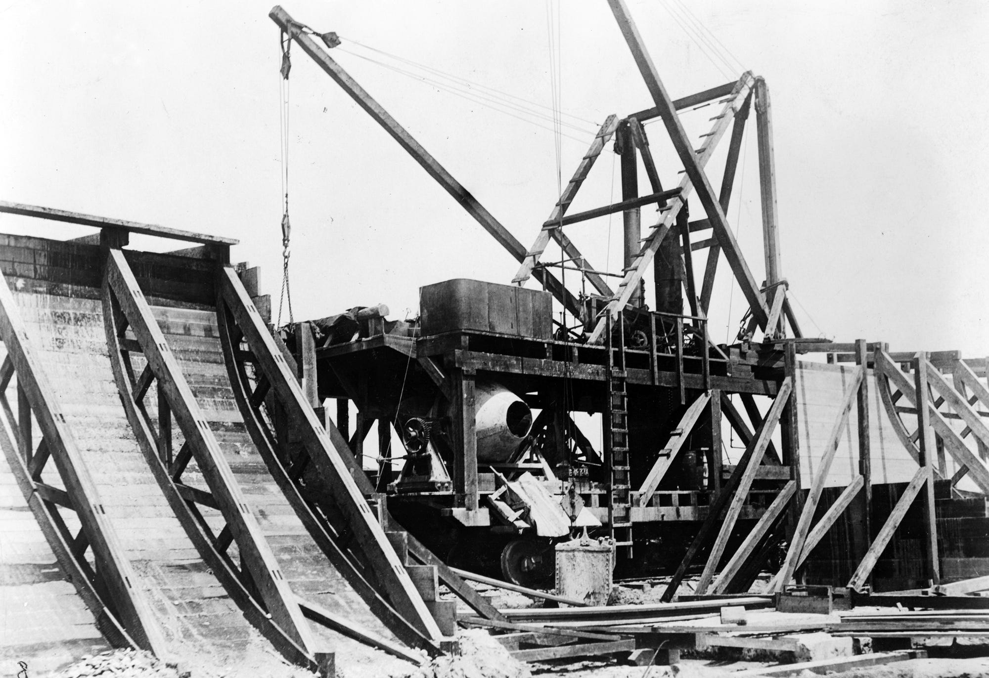 A “Bulwark Against the Sea” — the Galveston Seawall | by Texas General ...