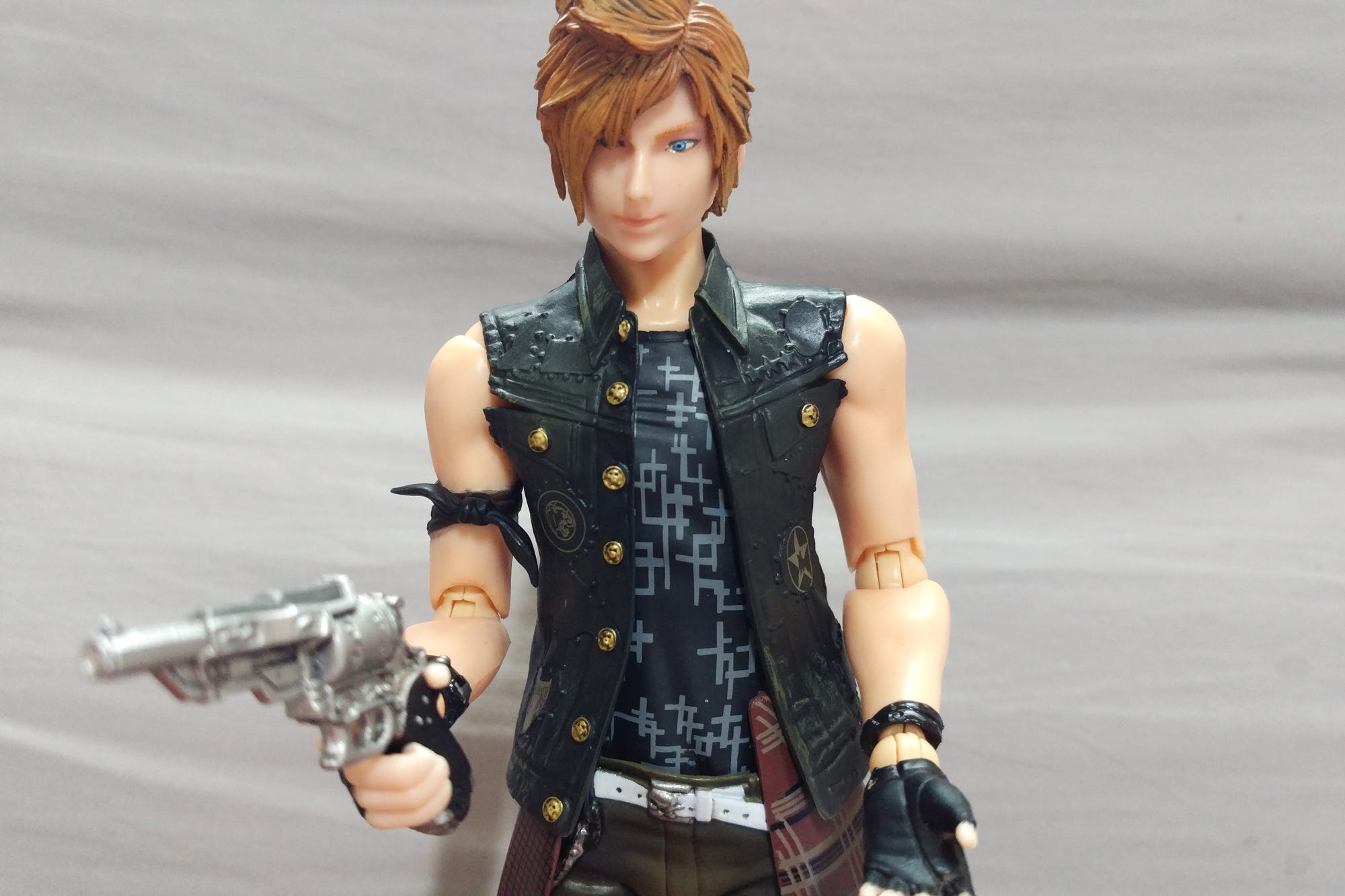 prompto figure