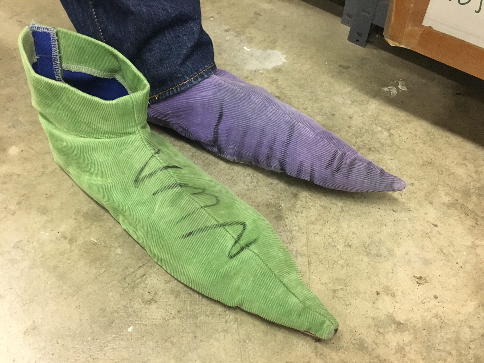 grinch feet slippers