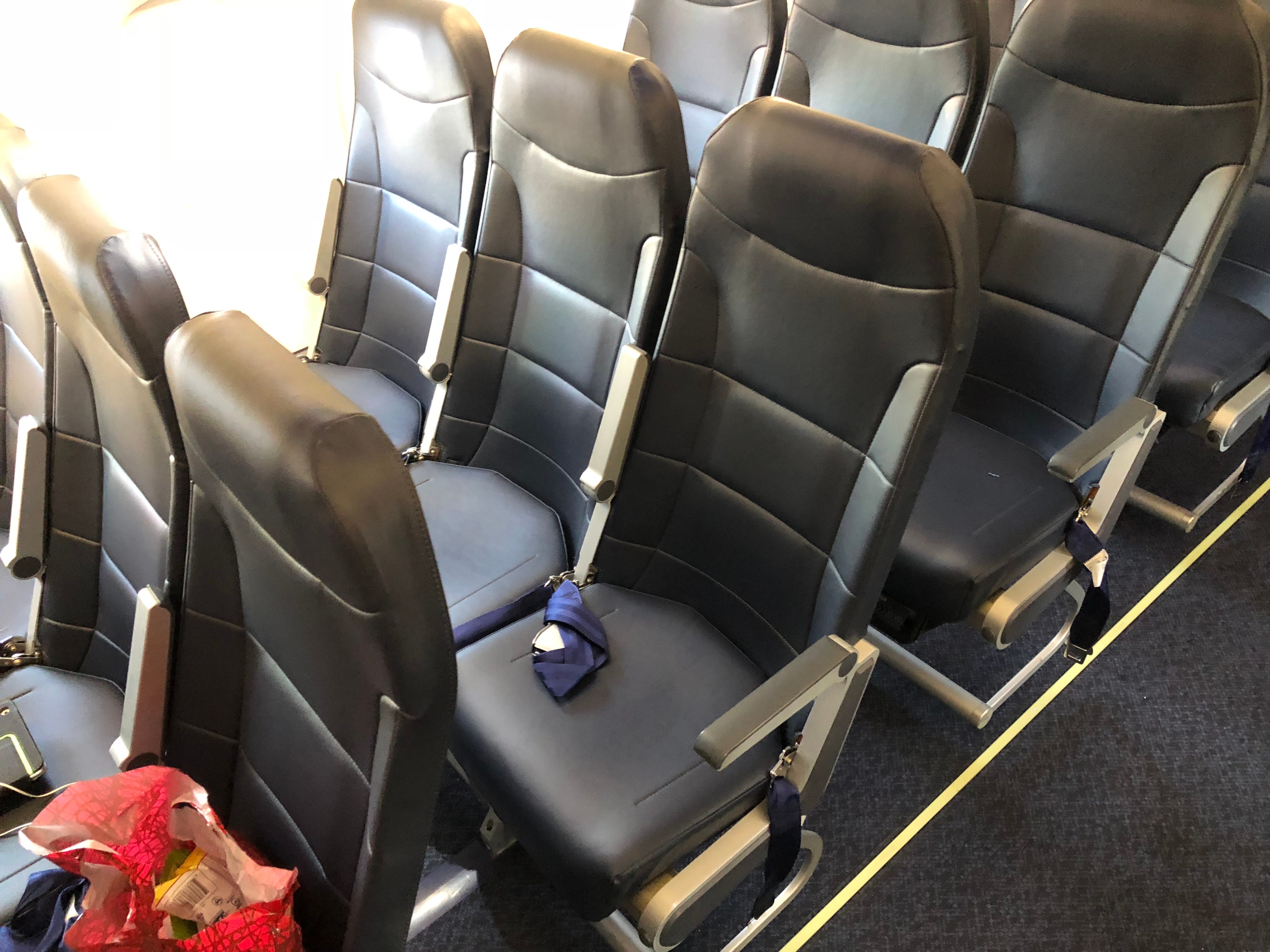 This Is What It S Like To Fly Spirit Airlines Lance