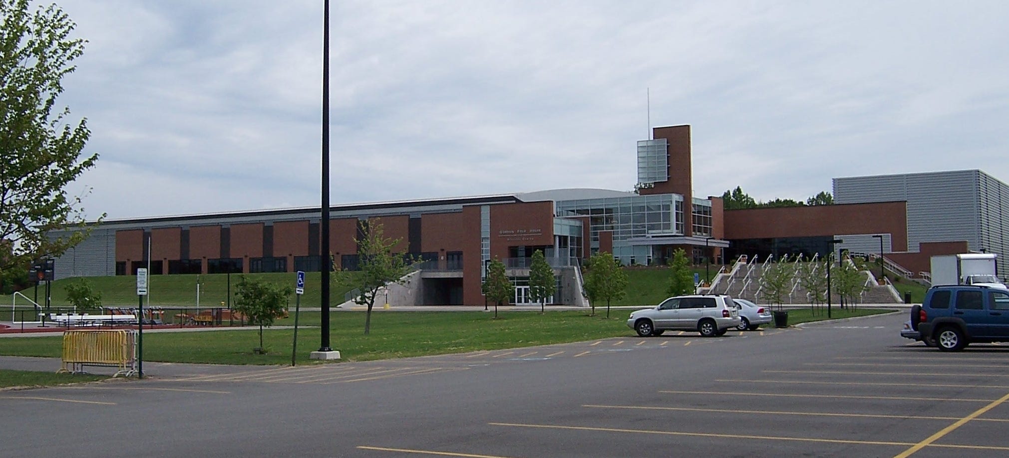 Rit A Hands On Approach To Colleges And Careers Ian Effendi