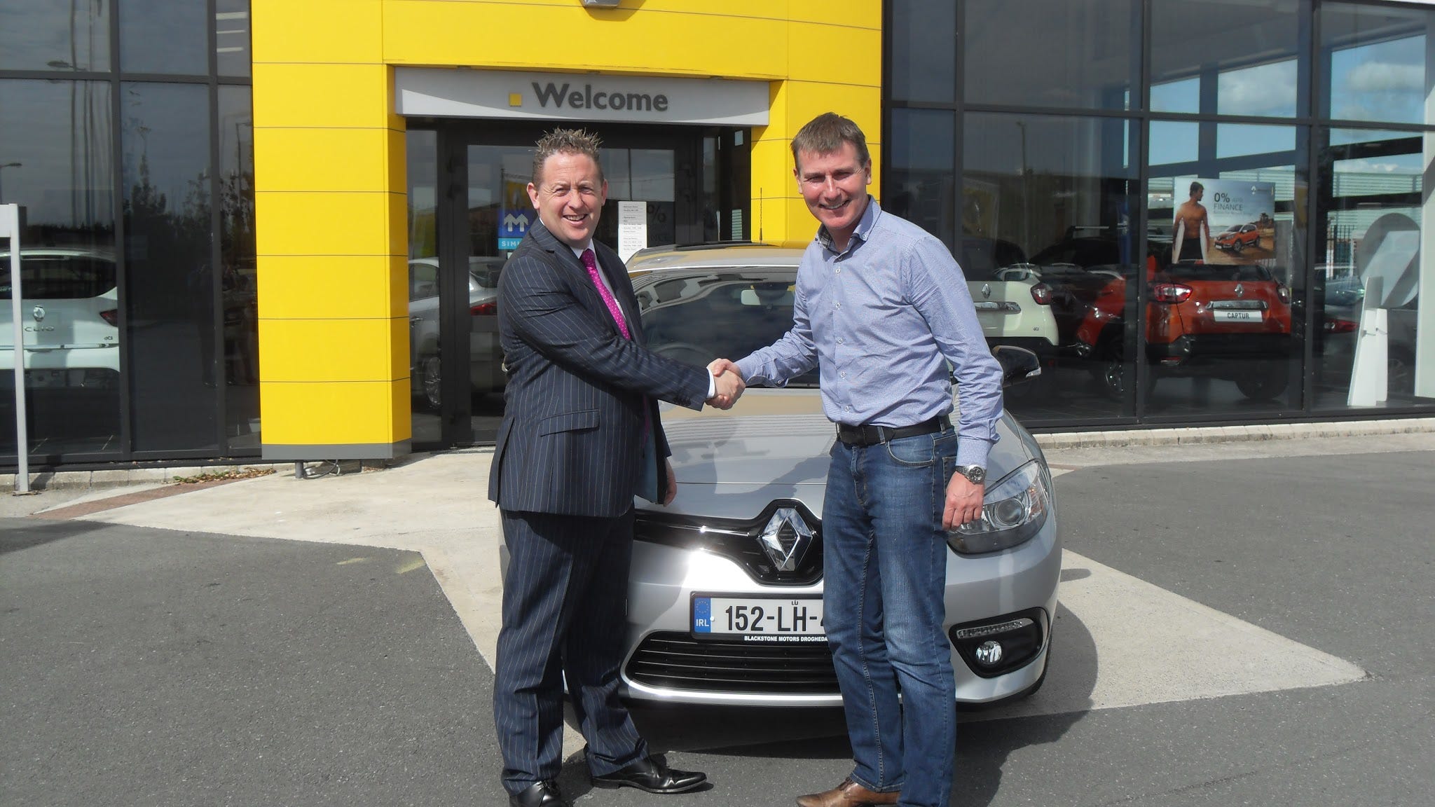 Dundalk Fc Manager Stephen Kenny Stopped Into Blackstone Motors To Collect His New Renault Fluence By Blackstone Motors Medium