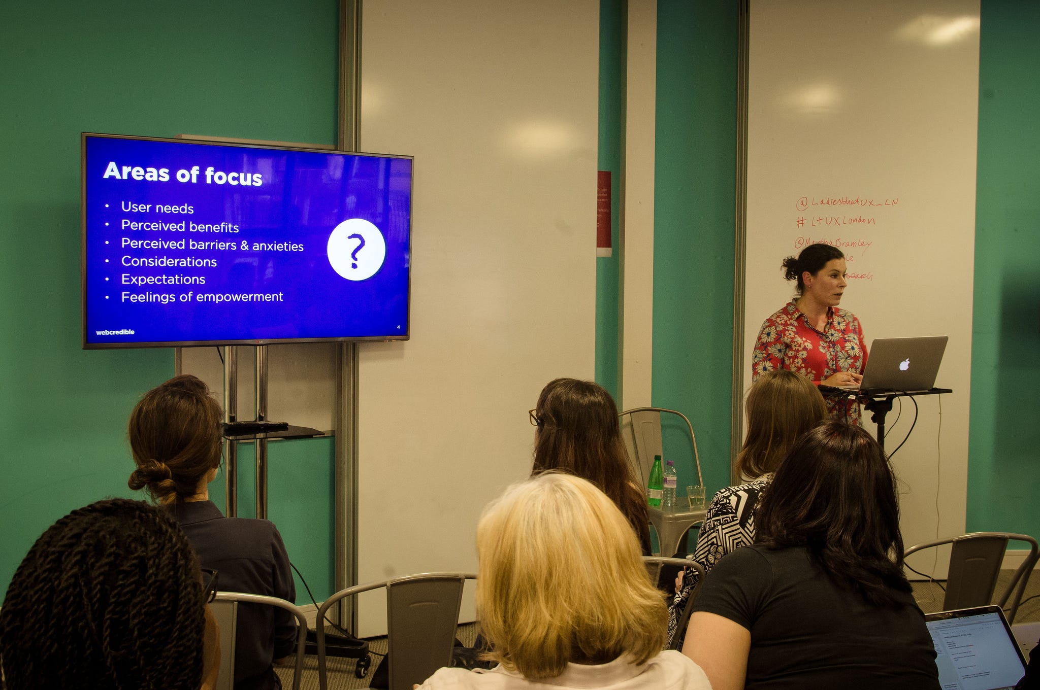 Should pdfs open in a new window picture