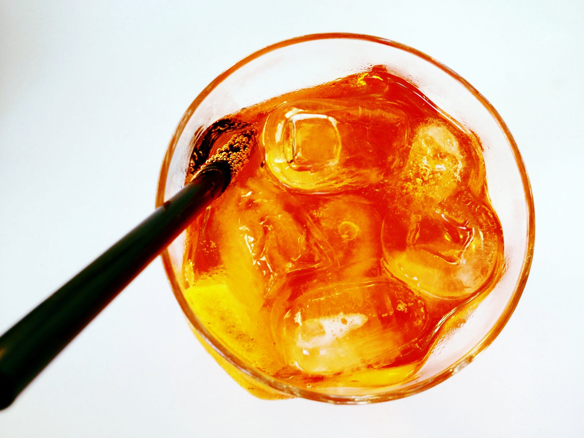 Lo Spritz E Il Piu Buon Aperitivo Del Mondo By Martino Pietropoli L Indice Totale Medium