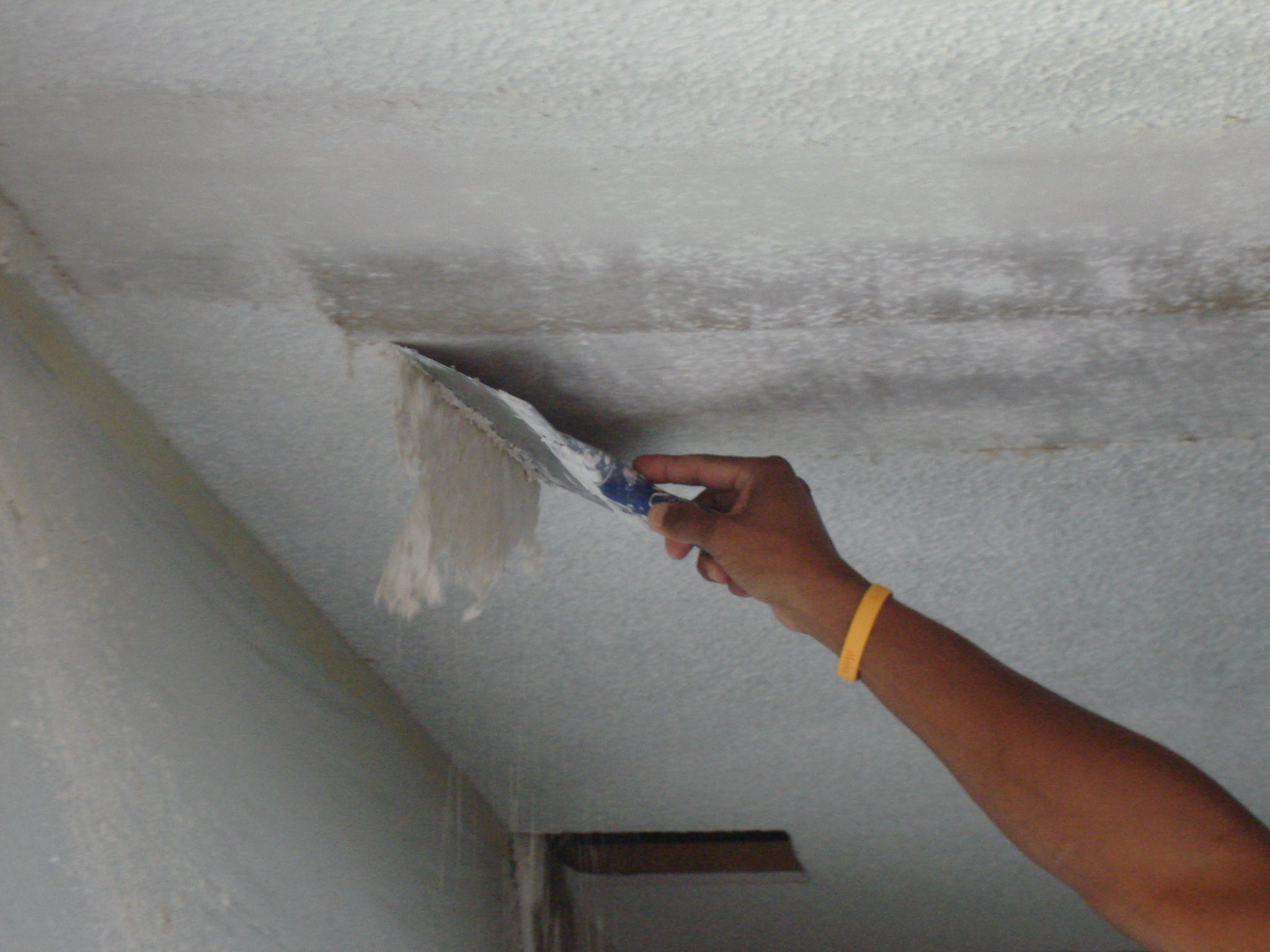 Things To Ask Before Hiring A Popcorn Ceiling Removal Contractor