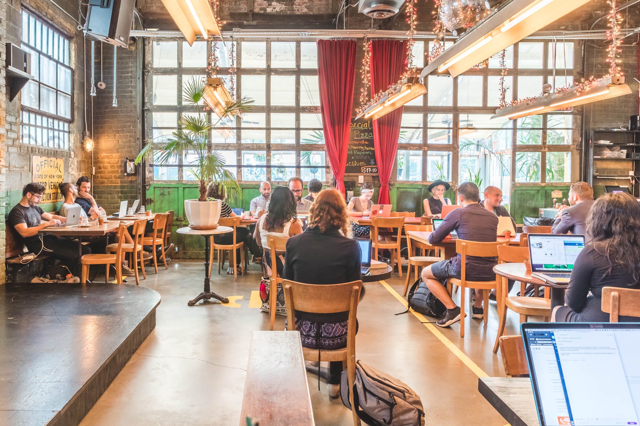 Why coworking in a restaurant is the next cool trend