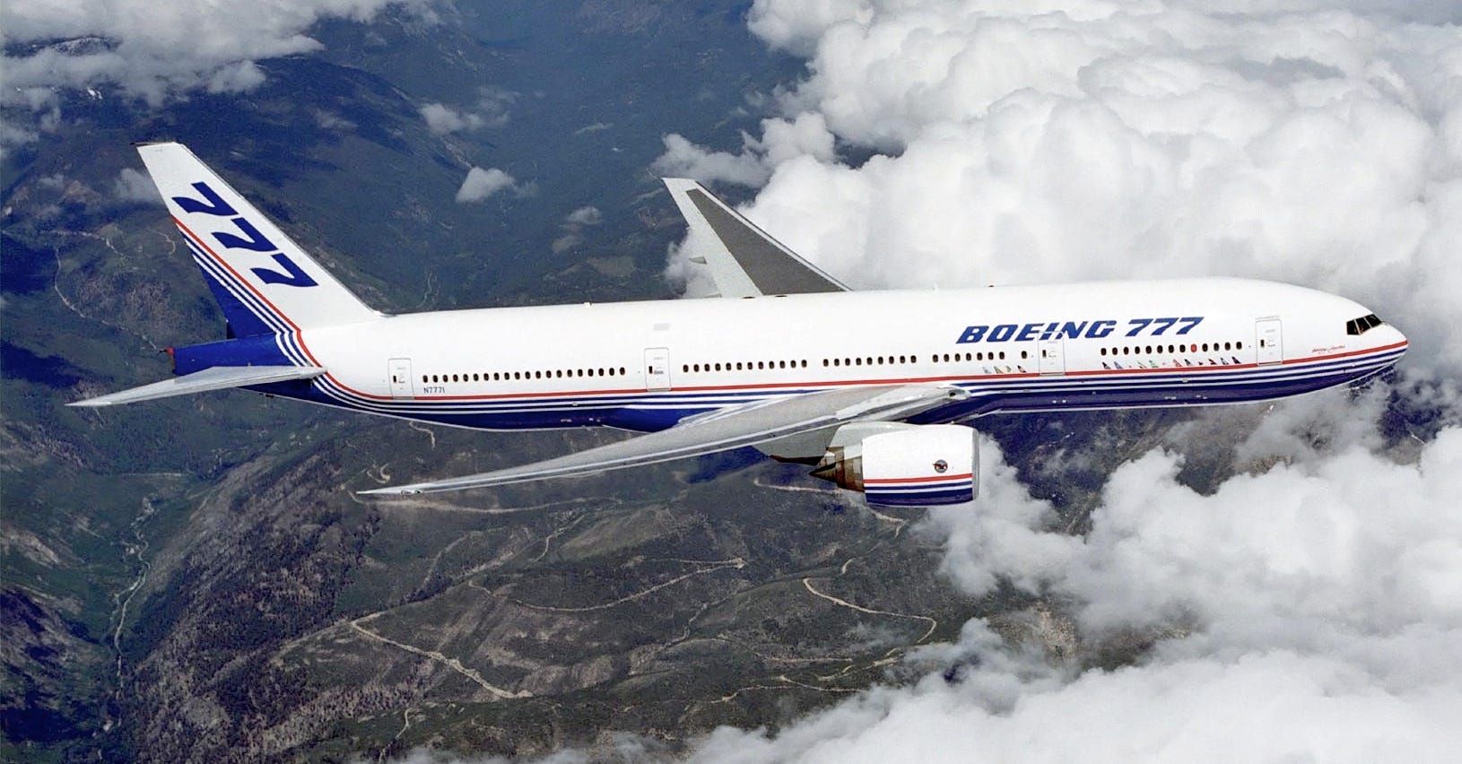Boeing 777 The Ultimate History Reader By O530 Carris Pt Medium