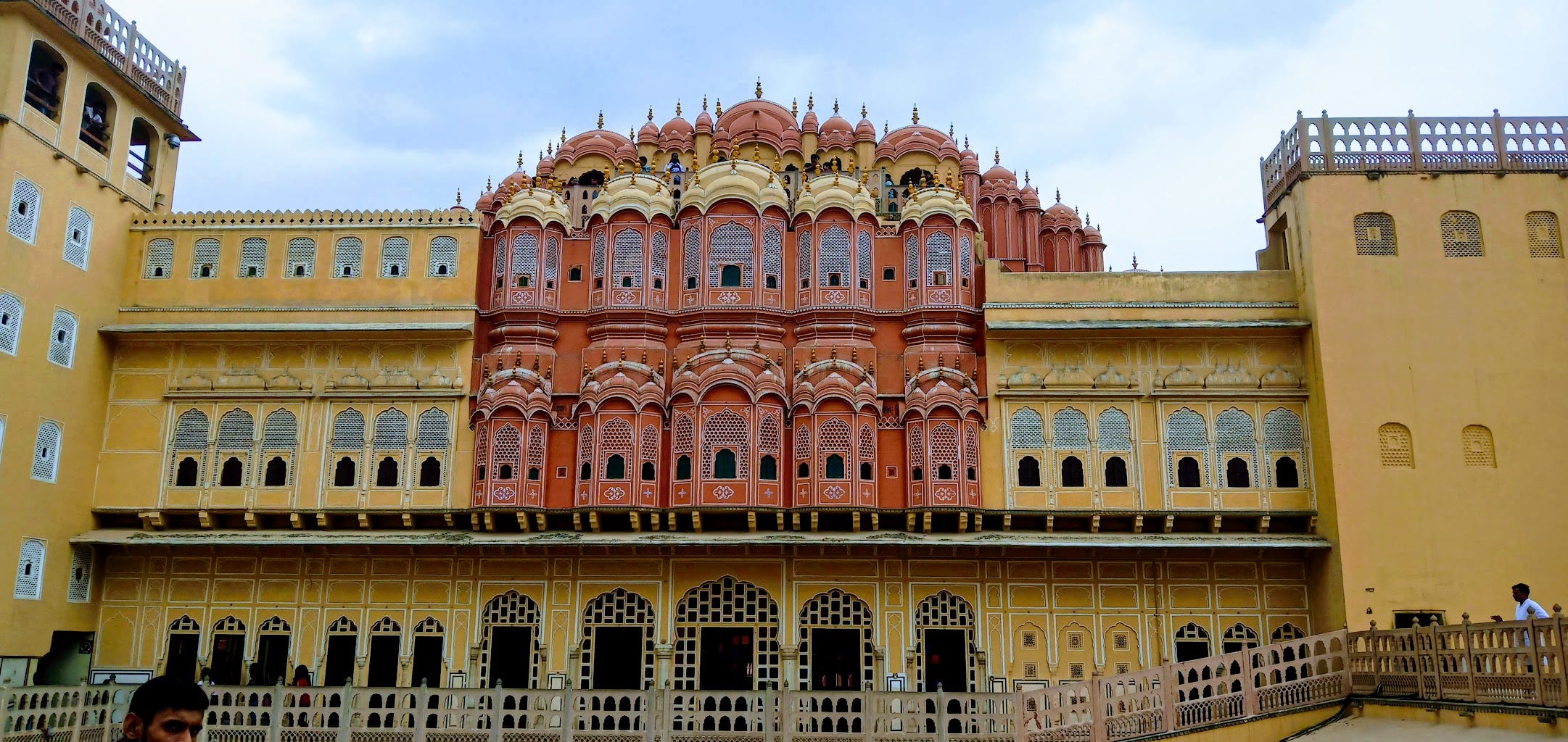 Resultado de imagen para hawa mahal inside