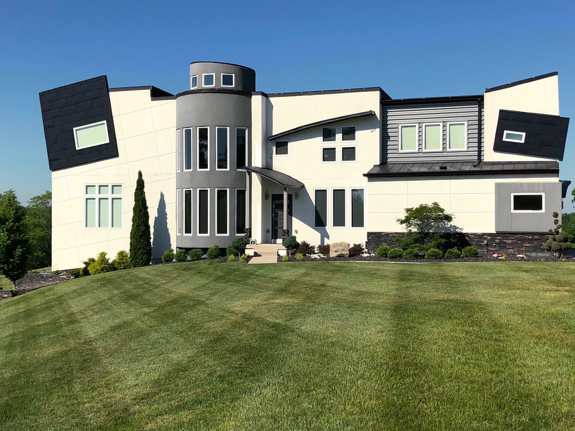 Extraordinary House in Alexandria, Kentucky Started as a Sketch on