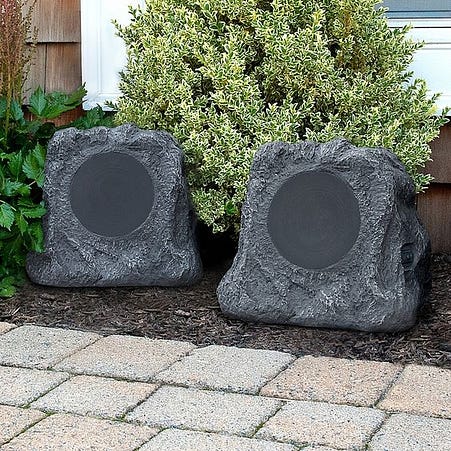 Why Every Household Need A Garden speaker In This Summer?