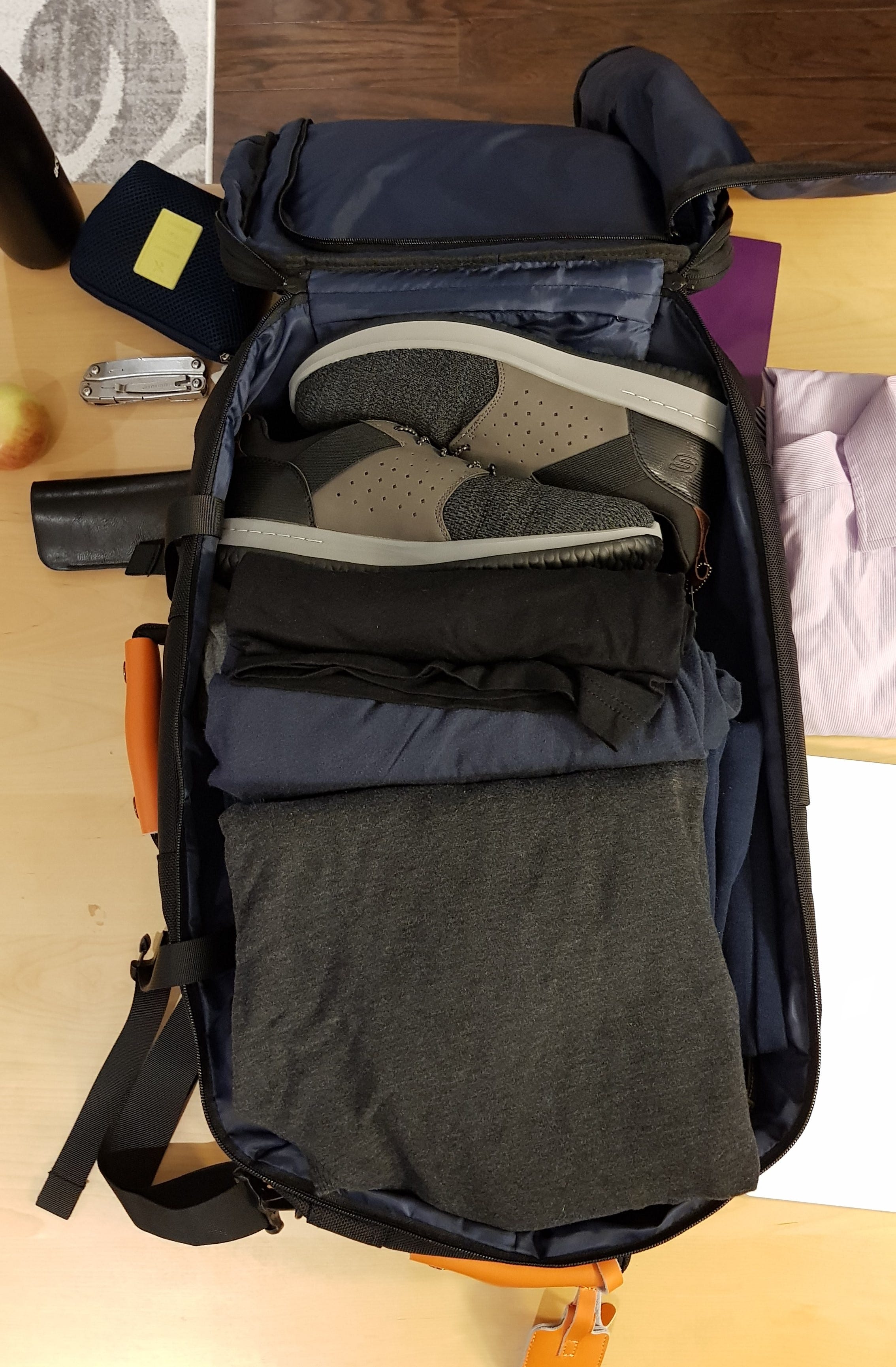 suitcase compression straps