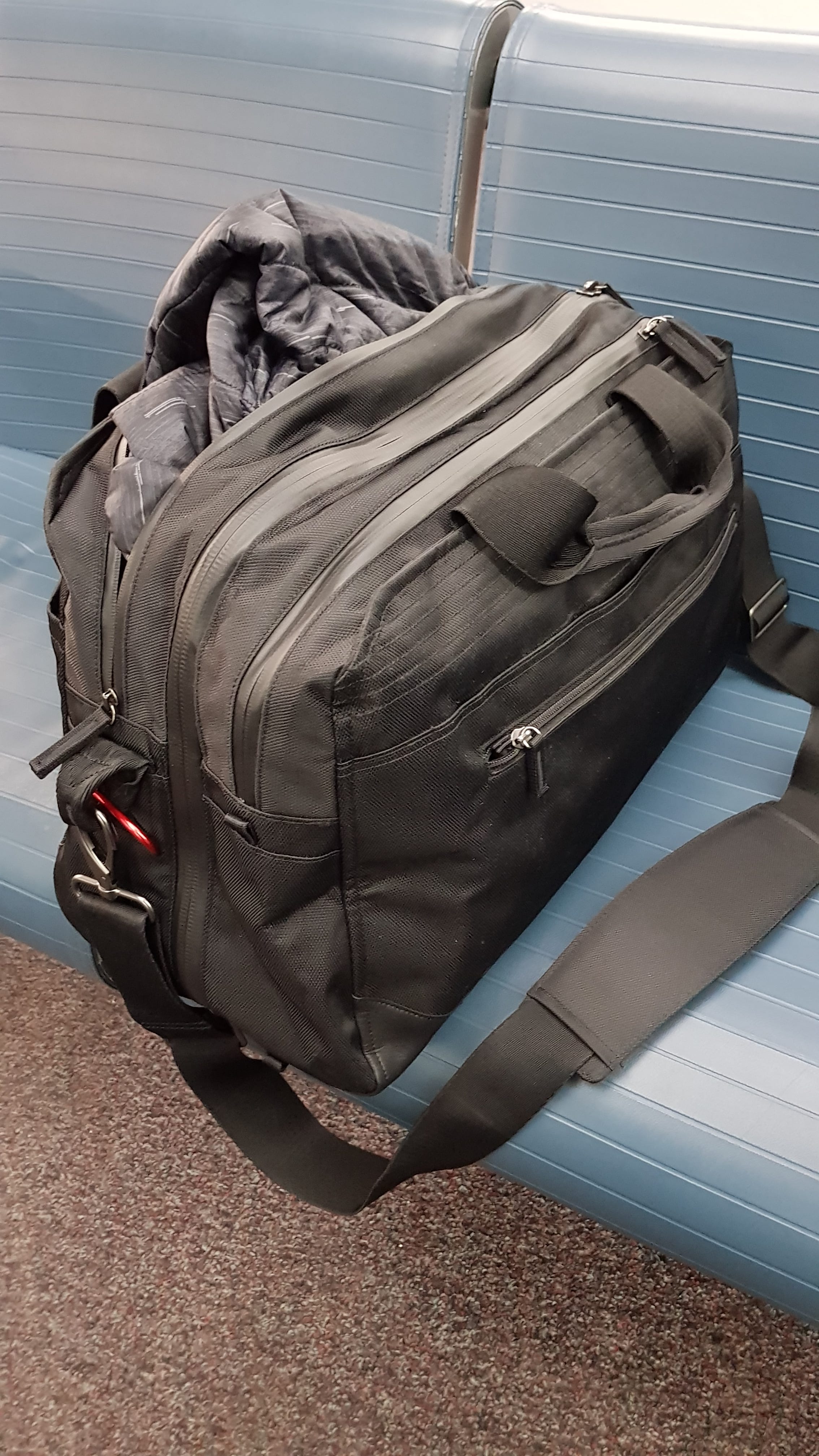 pakt duffel