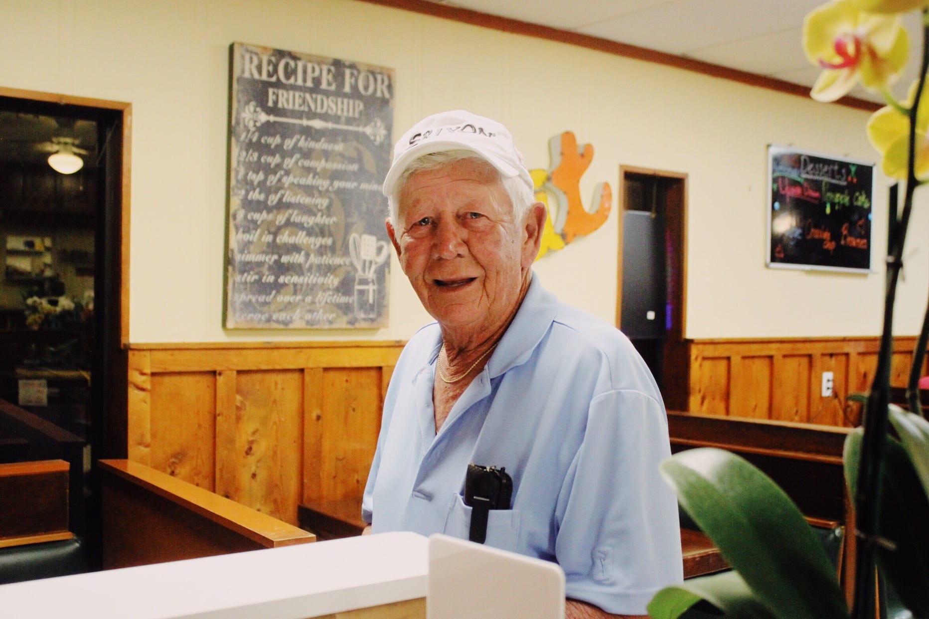 The People of Zellwood, FL.. The early birds are always here before