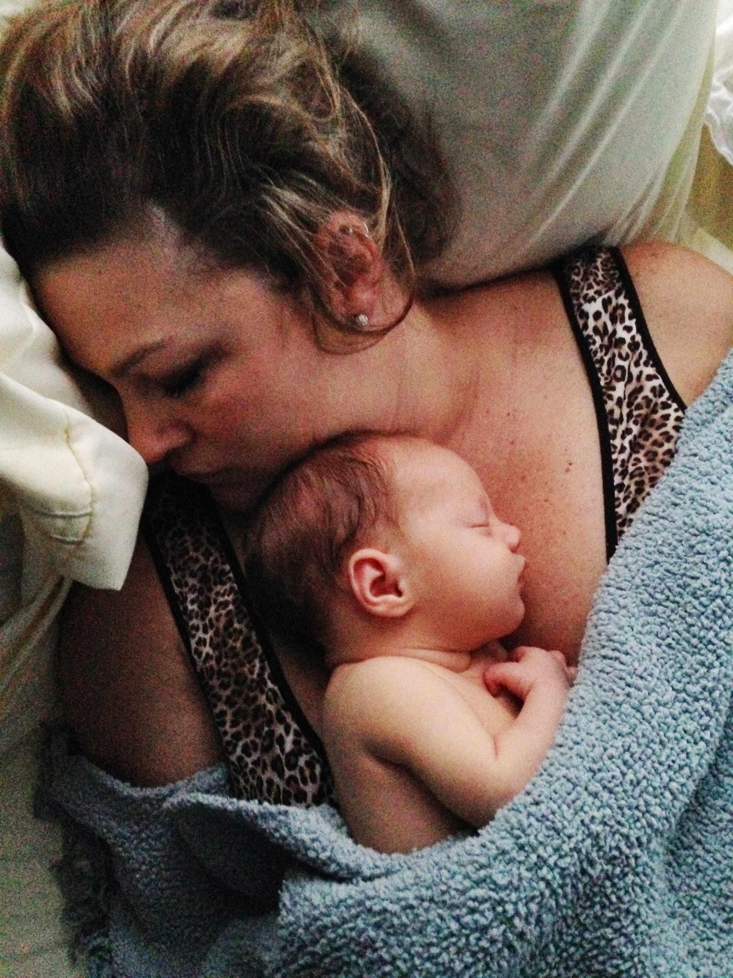safety way to co sleep with newborn