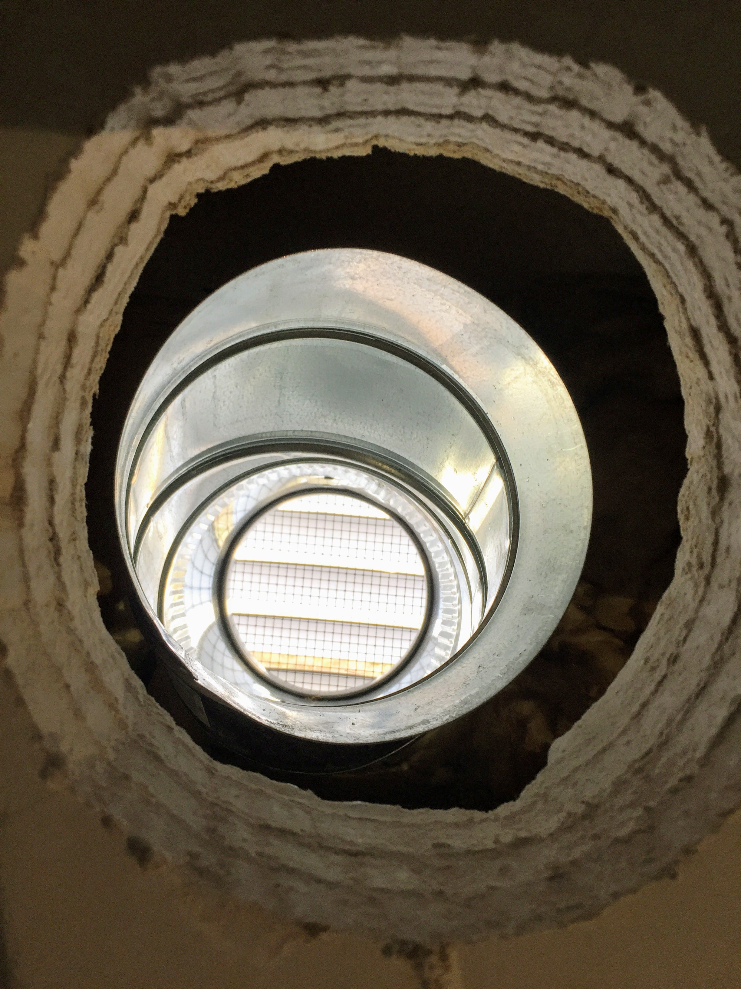 To breathe or not to breathe — Cutting a hole in my house for fresh air