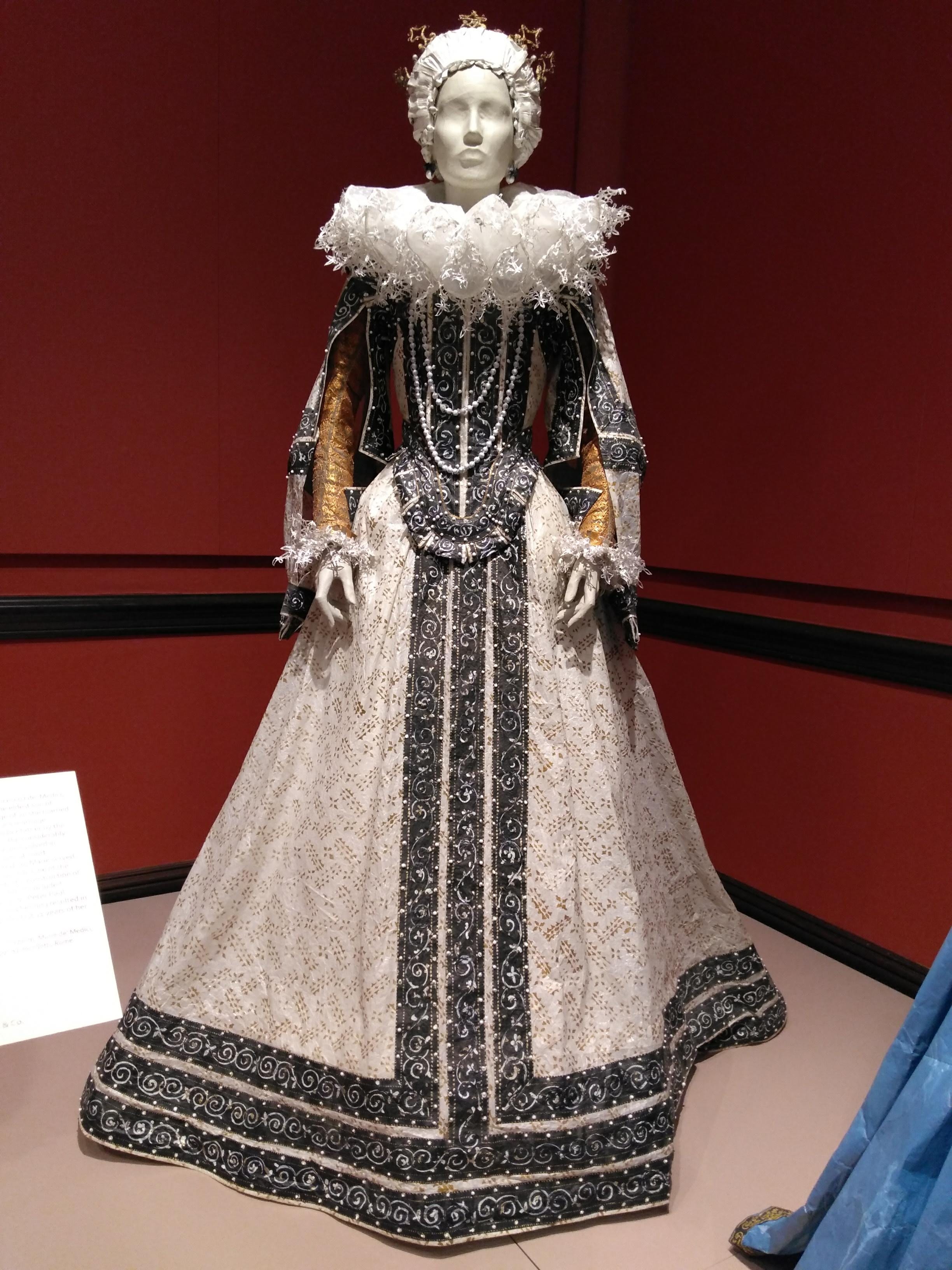 Fashioning the Personal from Paper: Isabelle de Borchgrave at the Frick ...