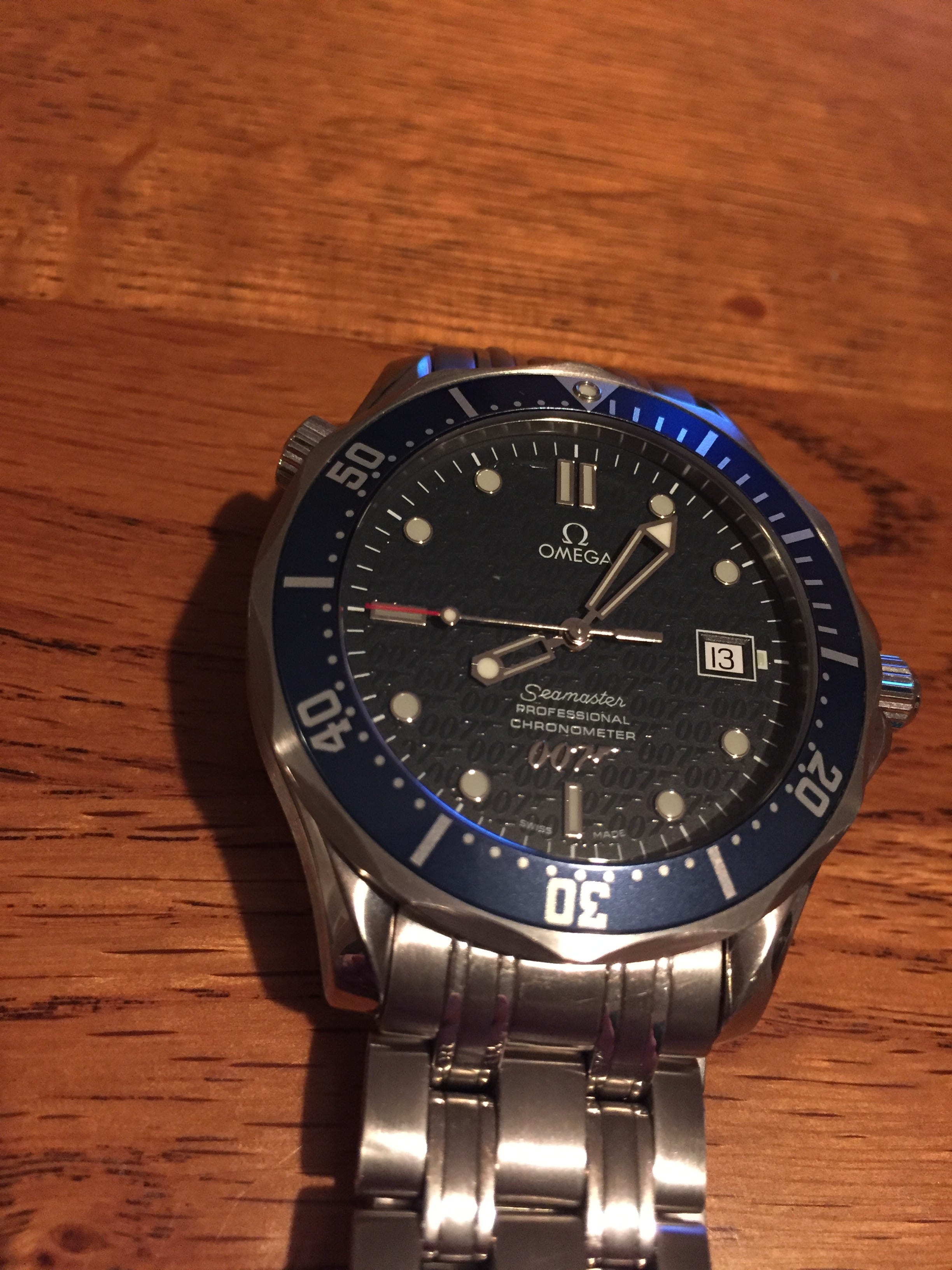 omega seamaster 007 professional chronometer