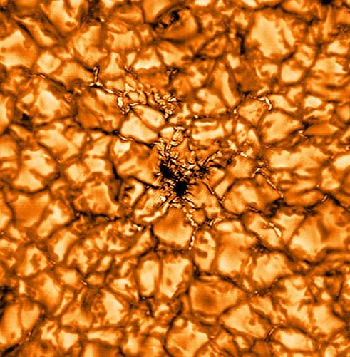 Close up shots of the Sun reveal popcorn like sunspots - 25