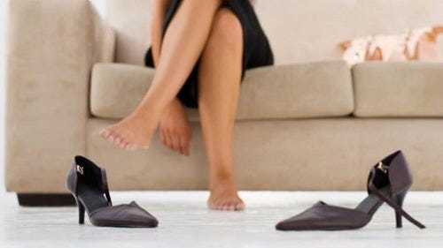 Trucos para evitar que los zapatos nuevos te lastimen | by Calzados Club  Verde | Medium