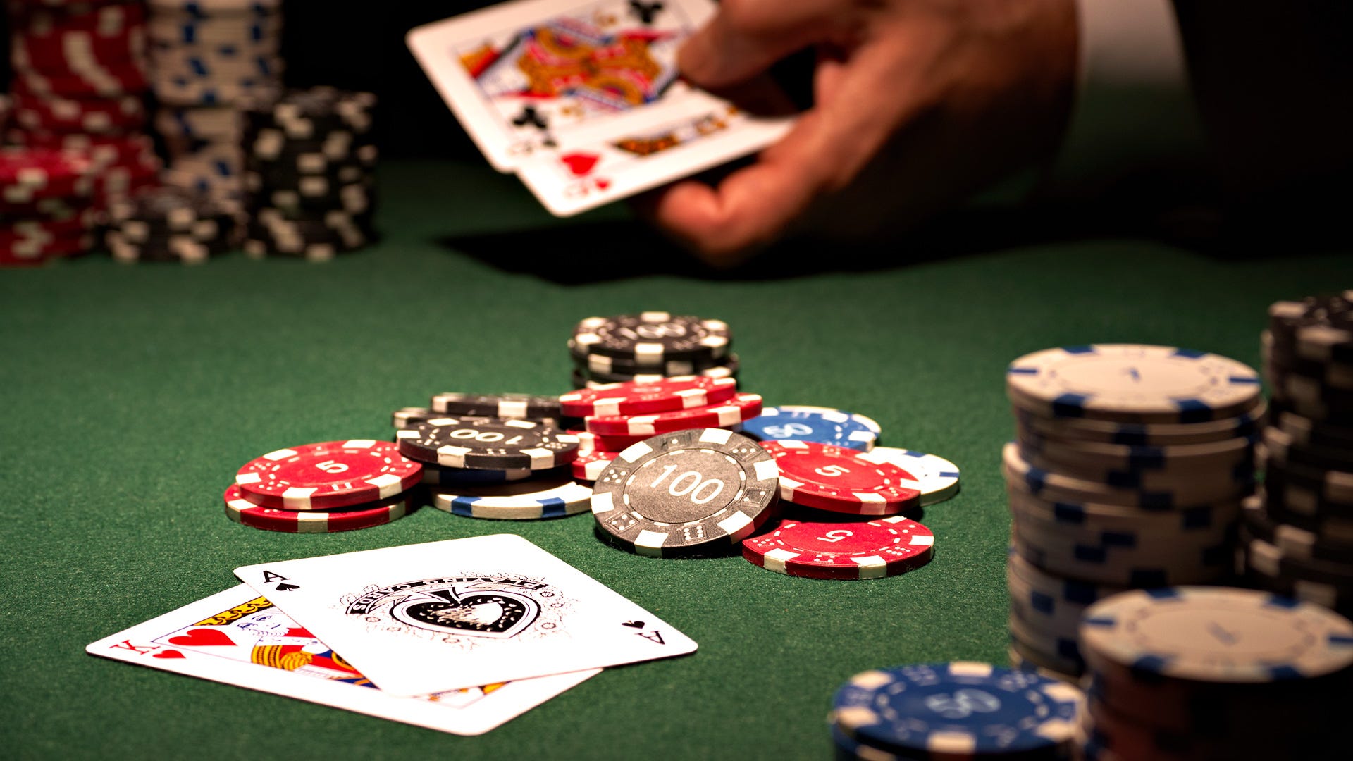 Online Casino Games Advantage