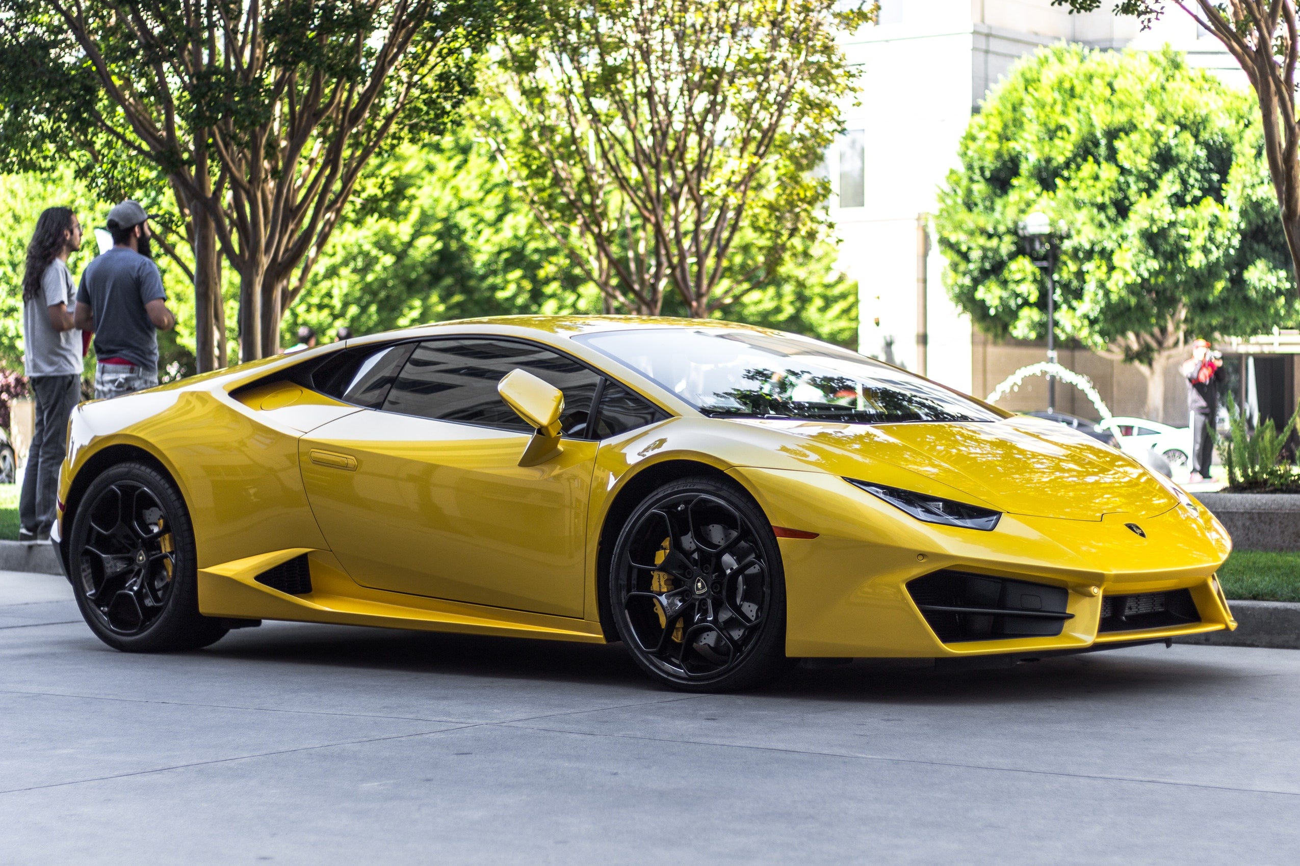 How Much Does It Cost To Own A Lamborghini Huracan