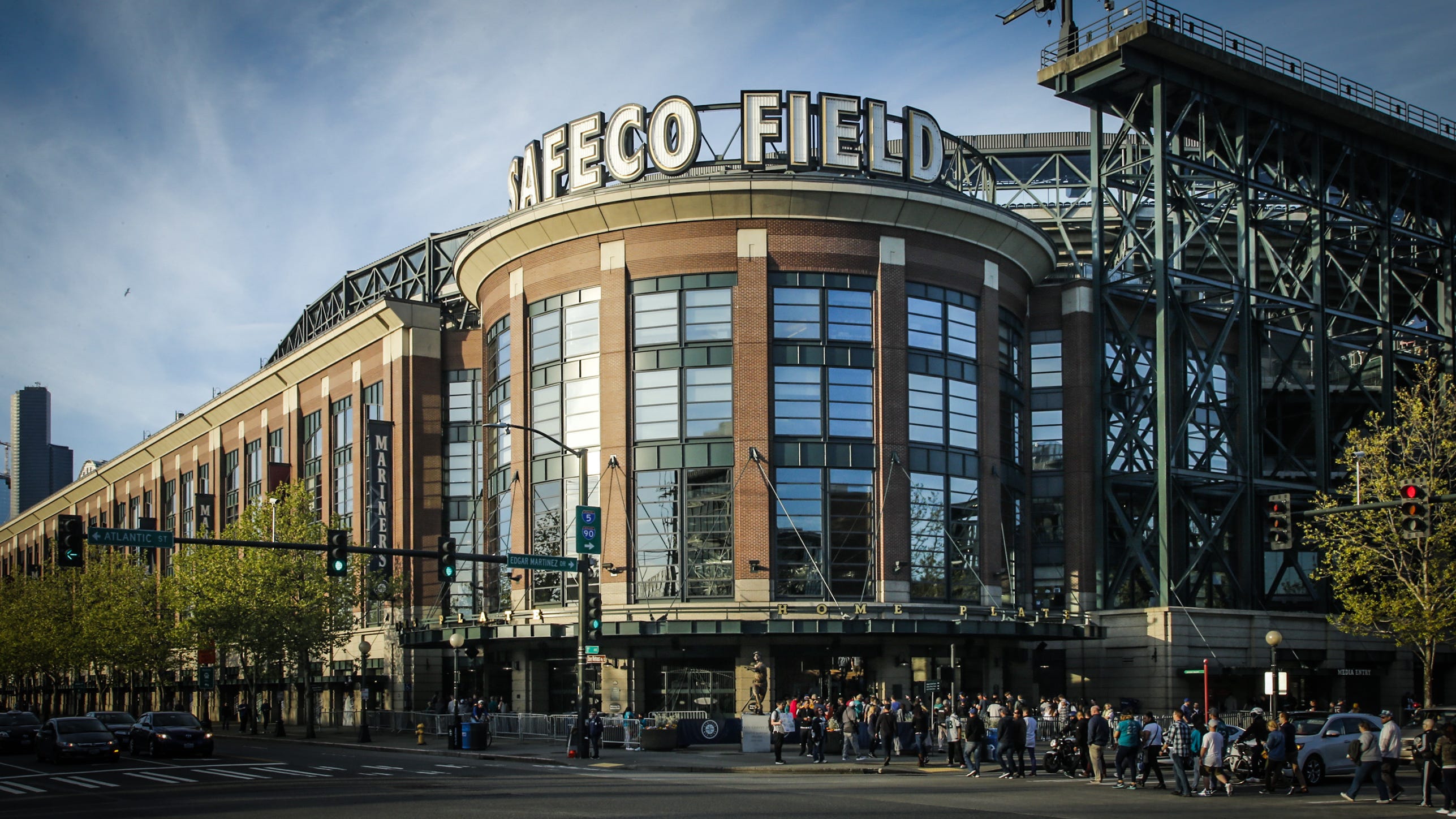 Mariners Announce Front Office Promotions From the Corner of Edgar & Dave