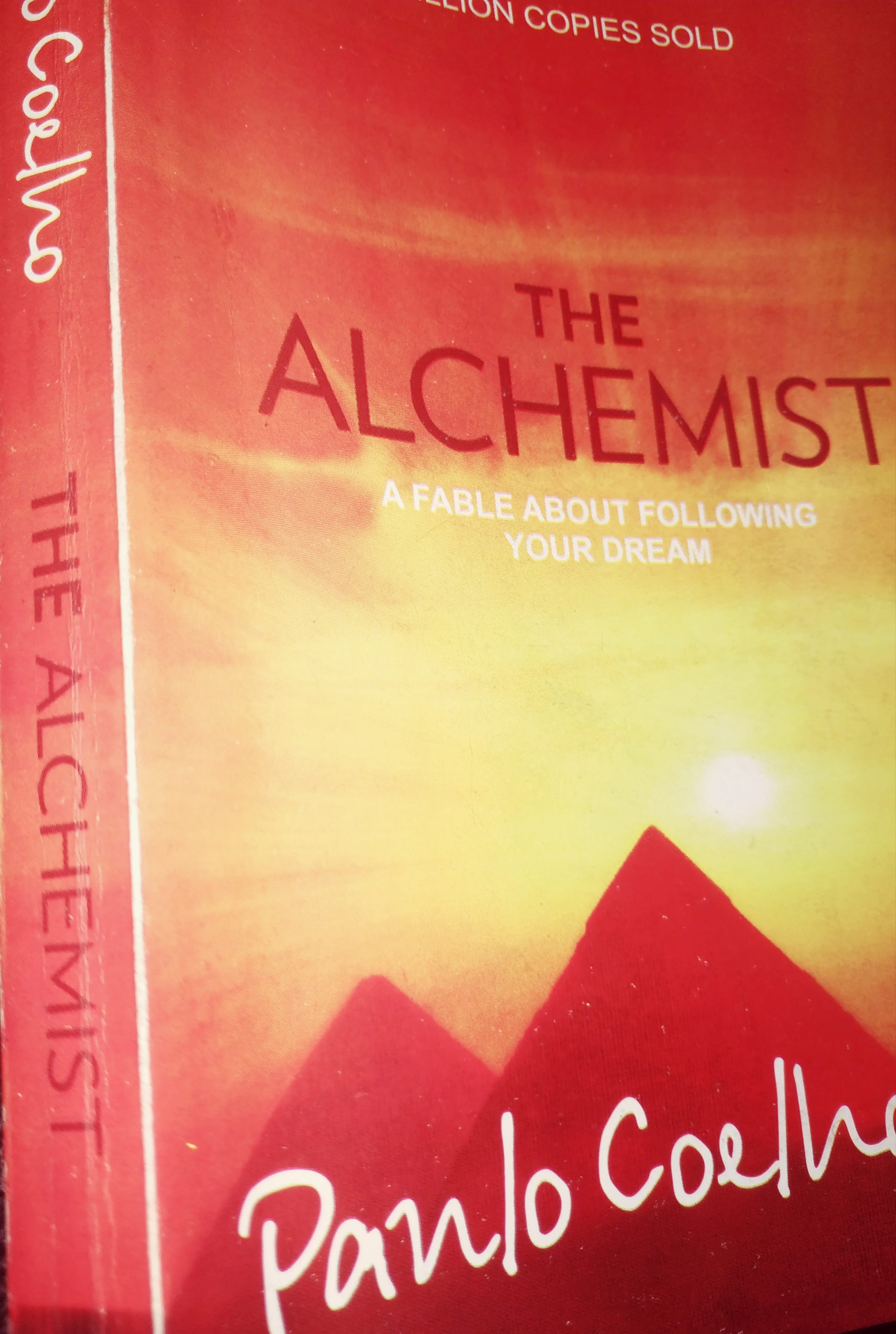 Book Review Why The Book The Alchemist Doesn T Change My Life Medium