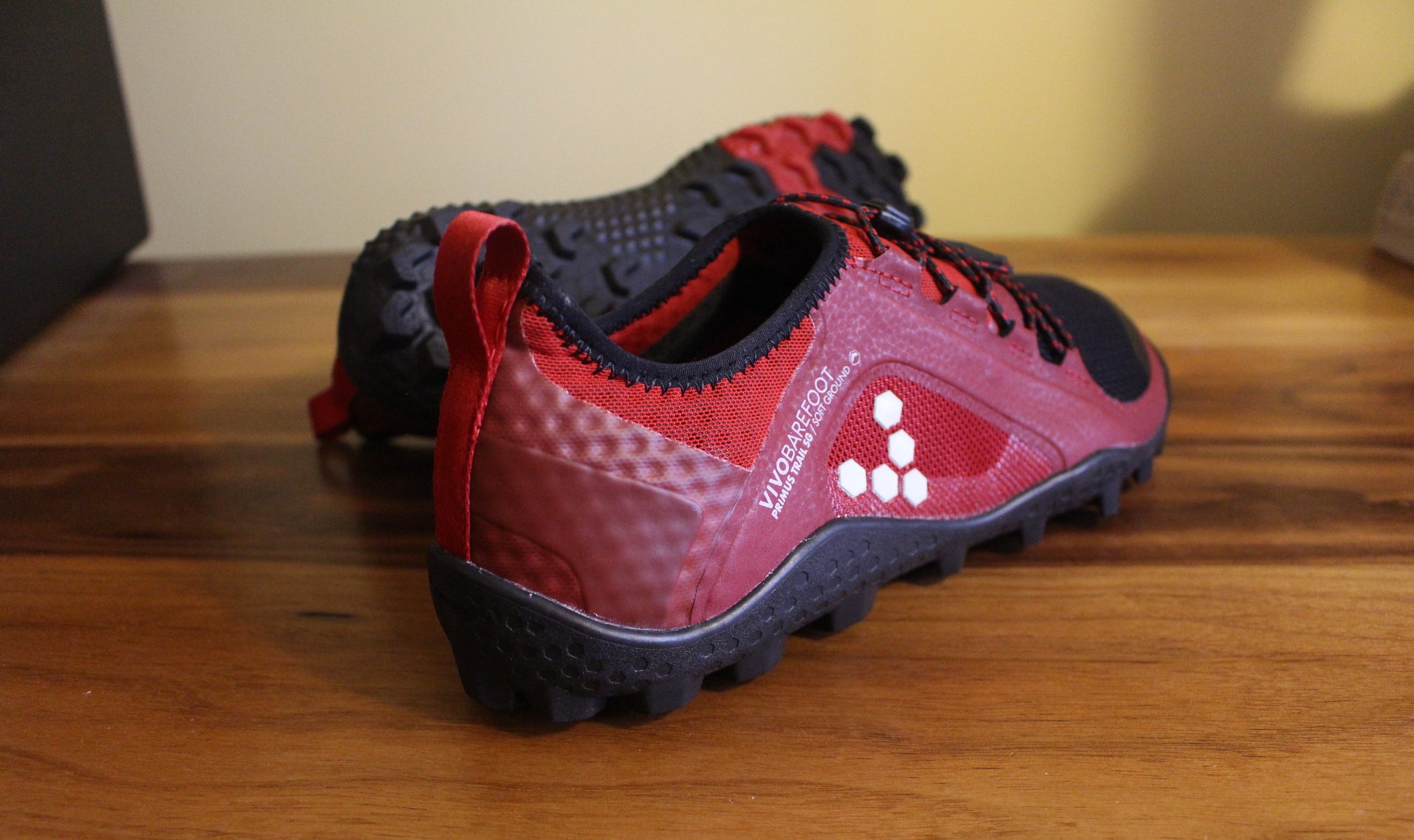vivobarefoot trail shoes