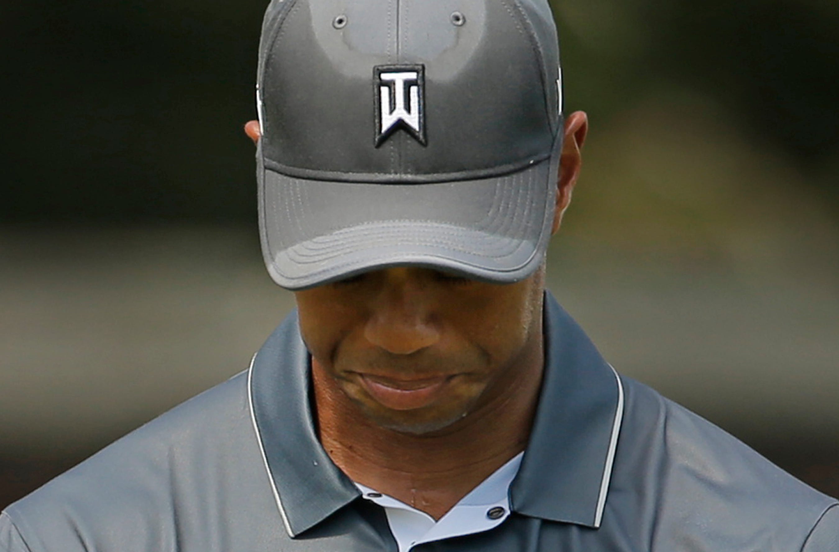 tiger woods grey hat