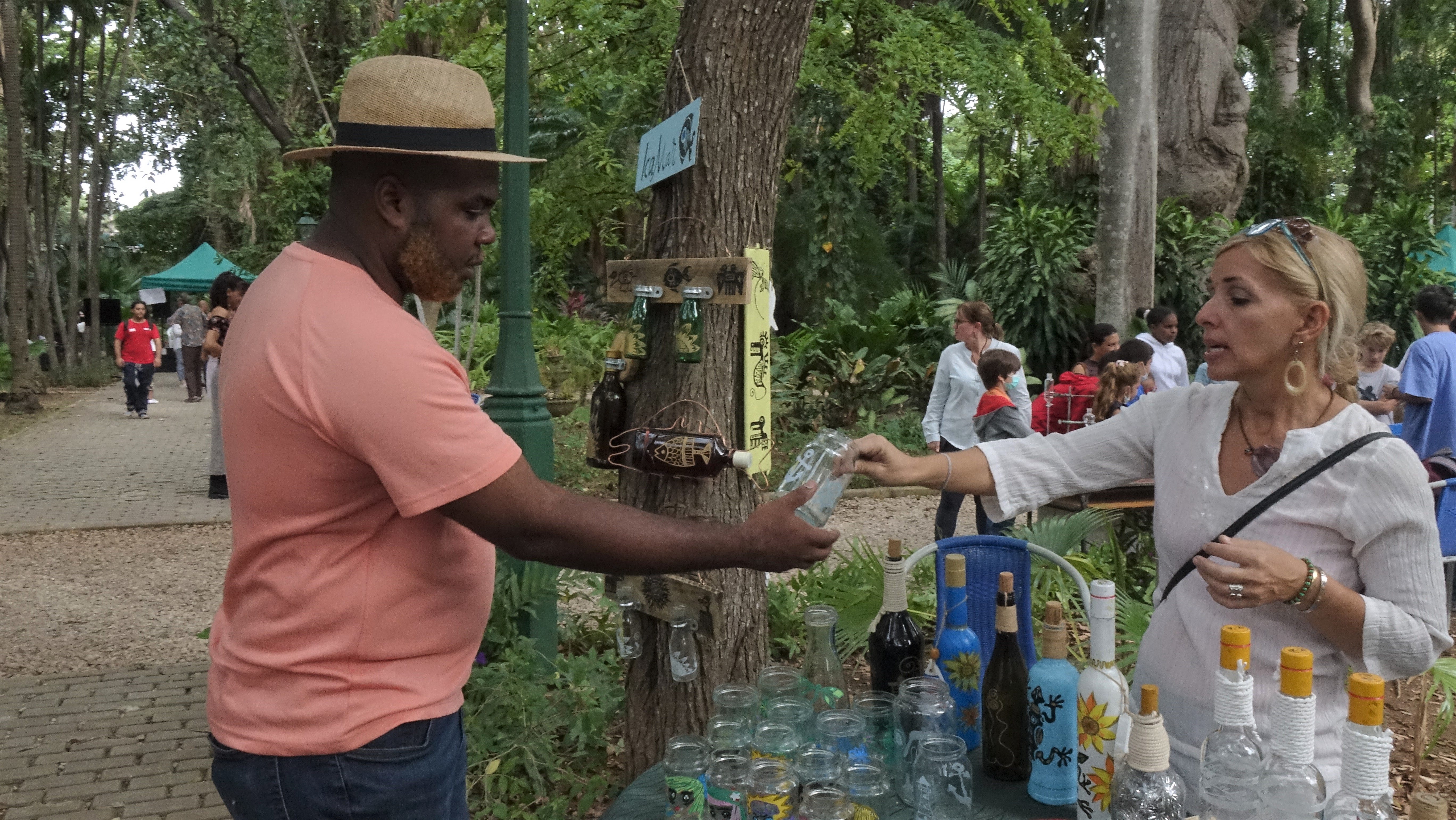 Reciclatón Cuba 2022: los infinitos viajes del vidrio