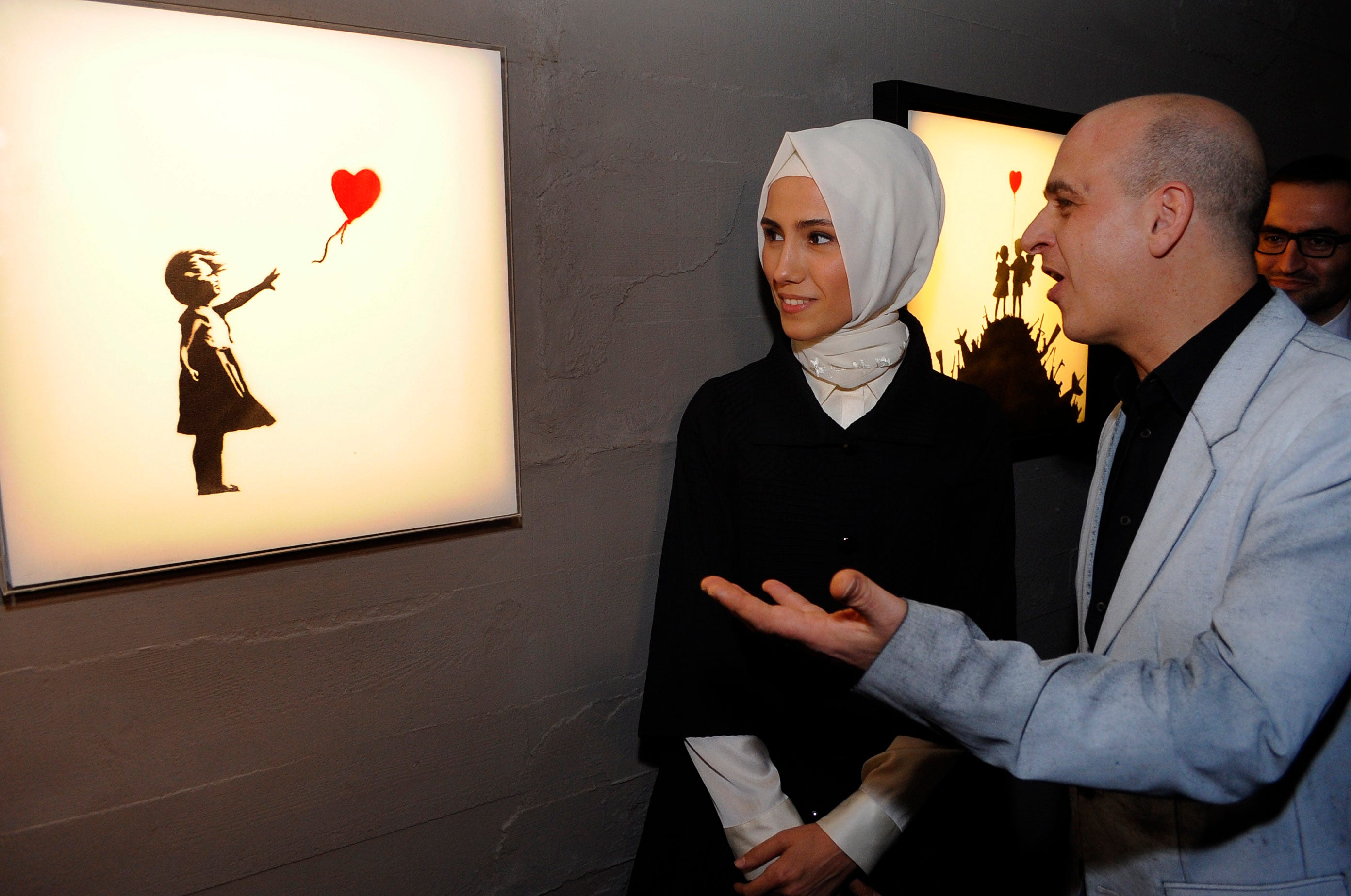 Banksy Protests Turkish Artist S Imprisonment With A New Mural In Nyc