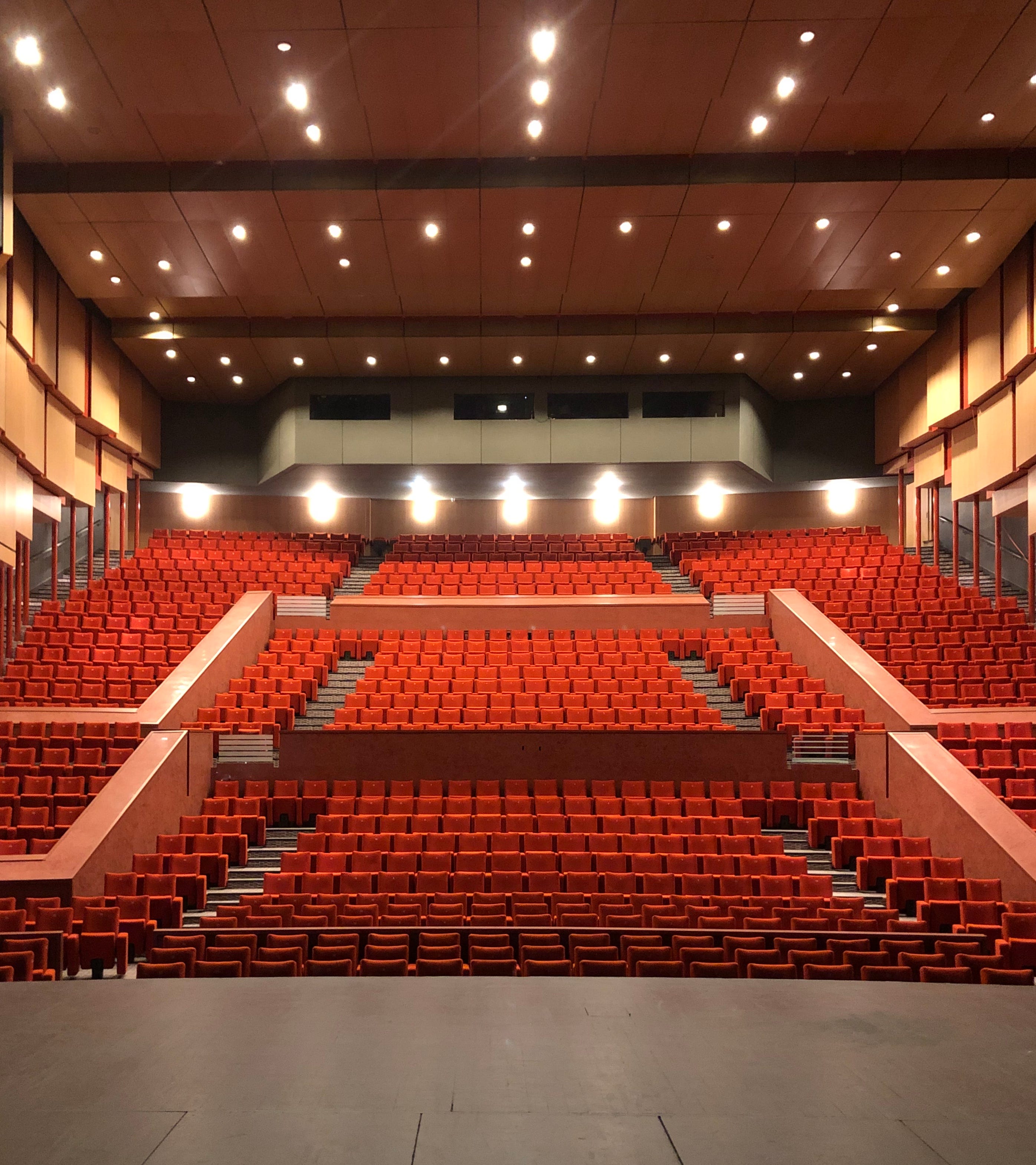 Zoov Vous Emmene En Ballade A L Opera De Massy By Victoria Villain Zoov Sep 2020 Medium