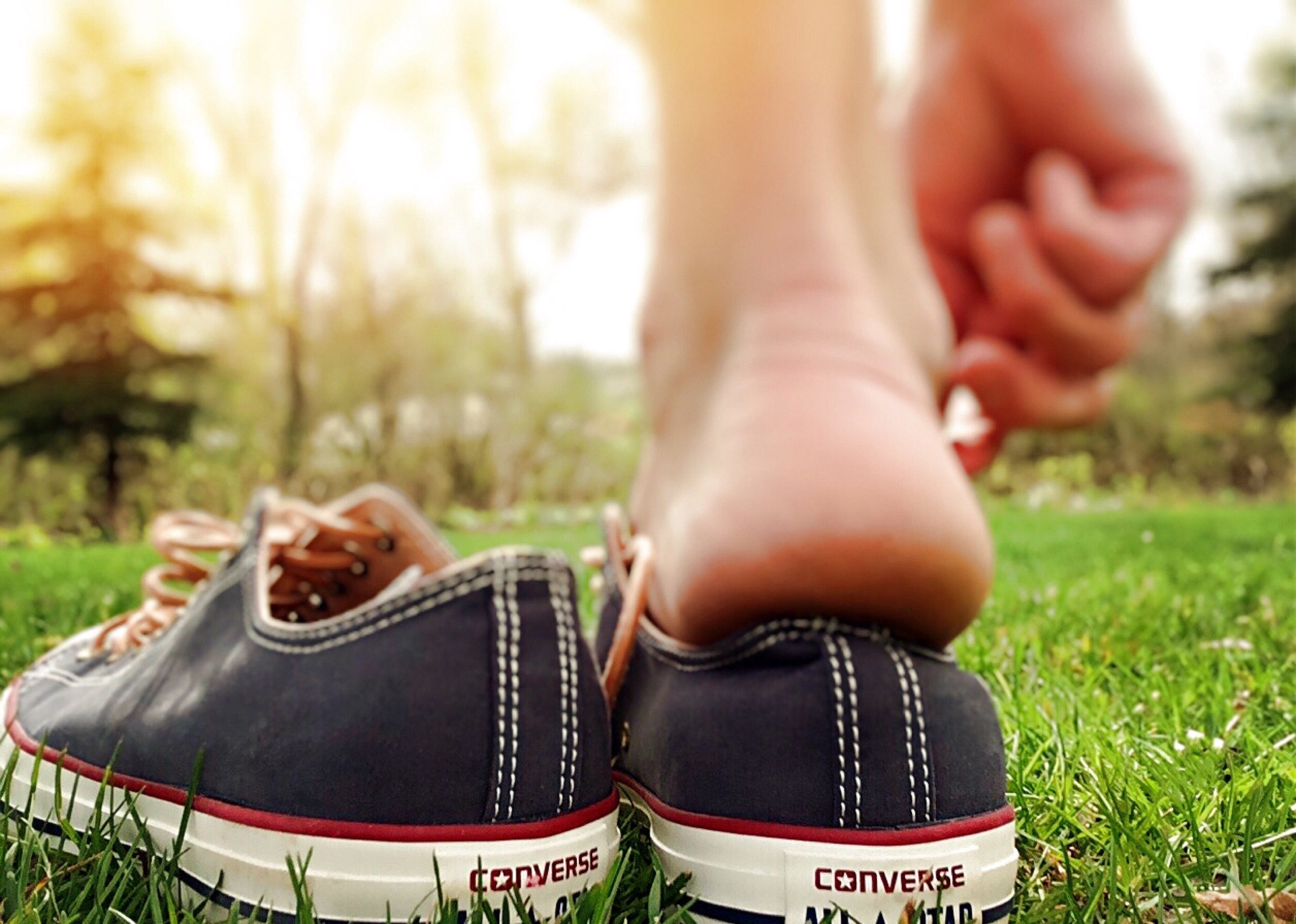 converse barefoot