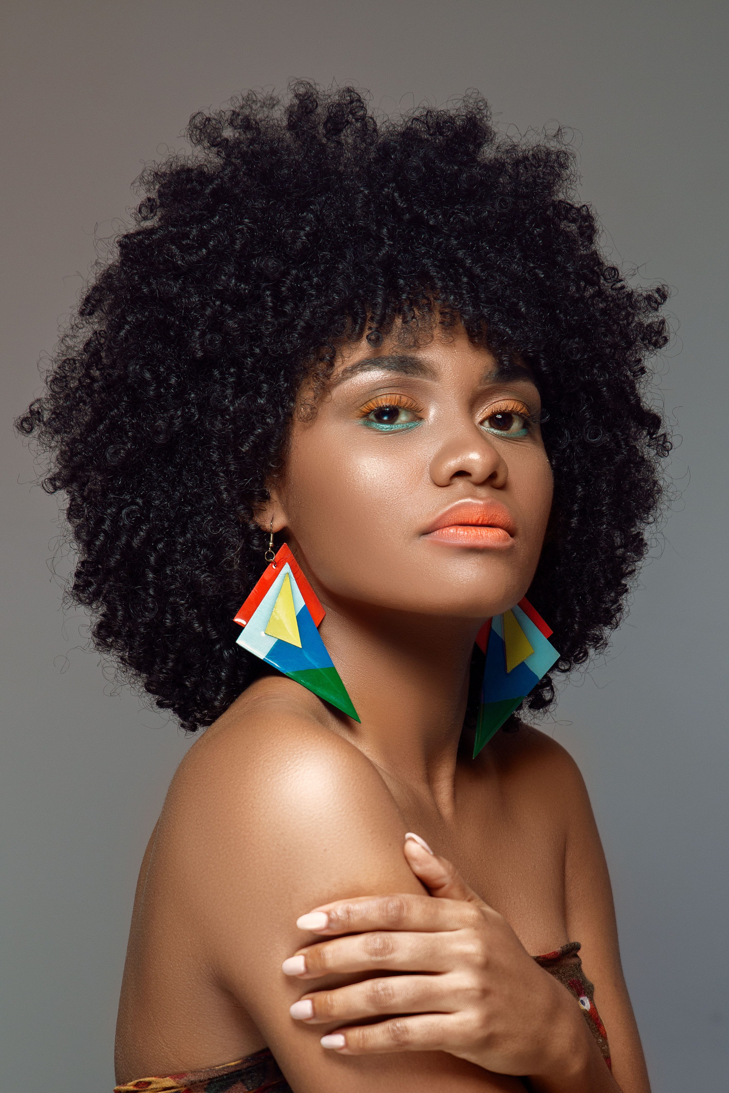 5 Things You Should Be Telling Your Hair Stylist But Aren T