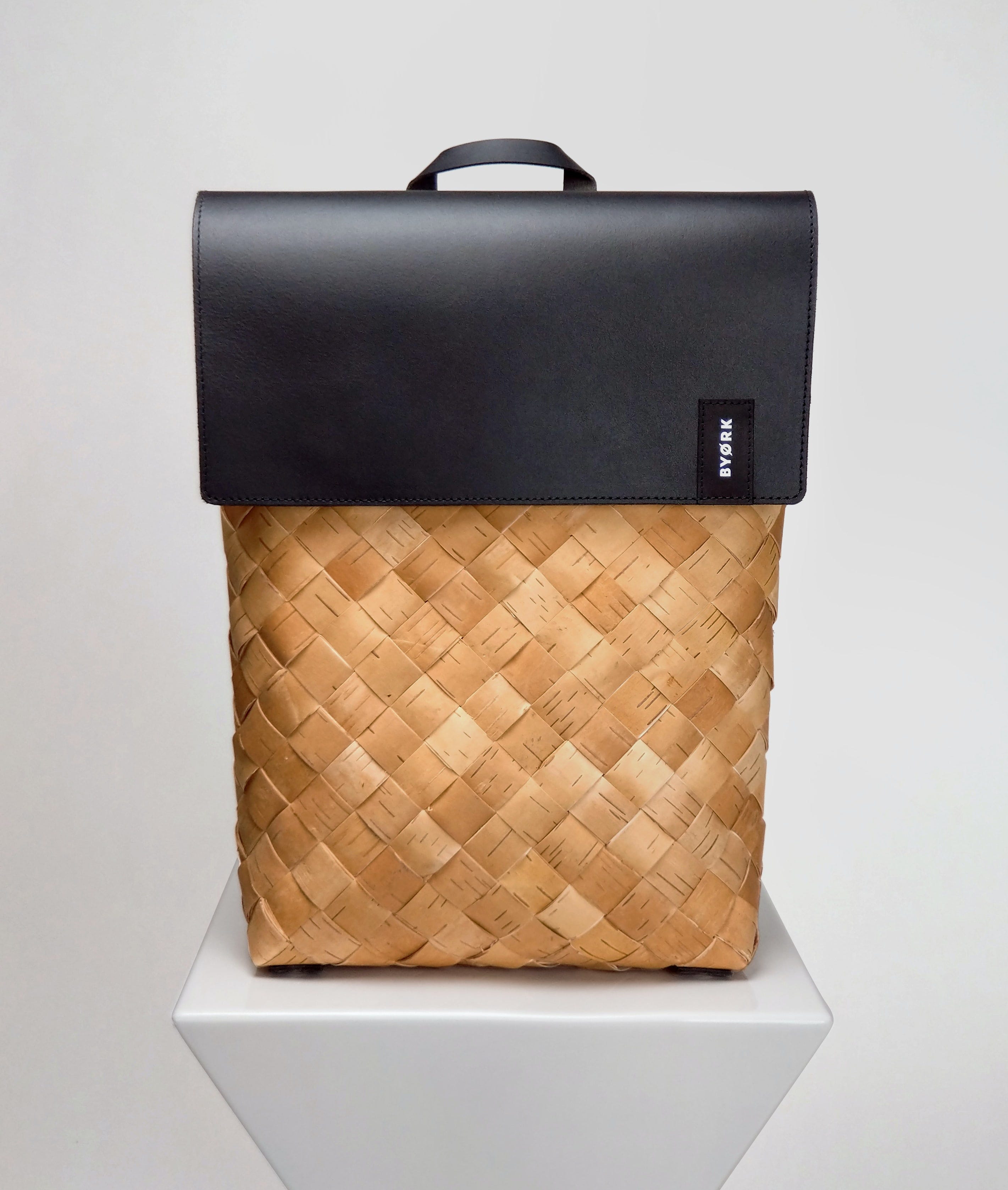 kickstarter leather briefcase