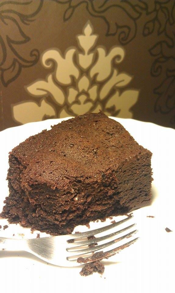(HiProtein) Raw Cacao Avocado Cake with Xylitol by Rainer Randver