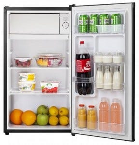 Buyer S Guide On The Hisense Mini Fridge Review Ranked By Buytiny Medium