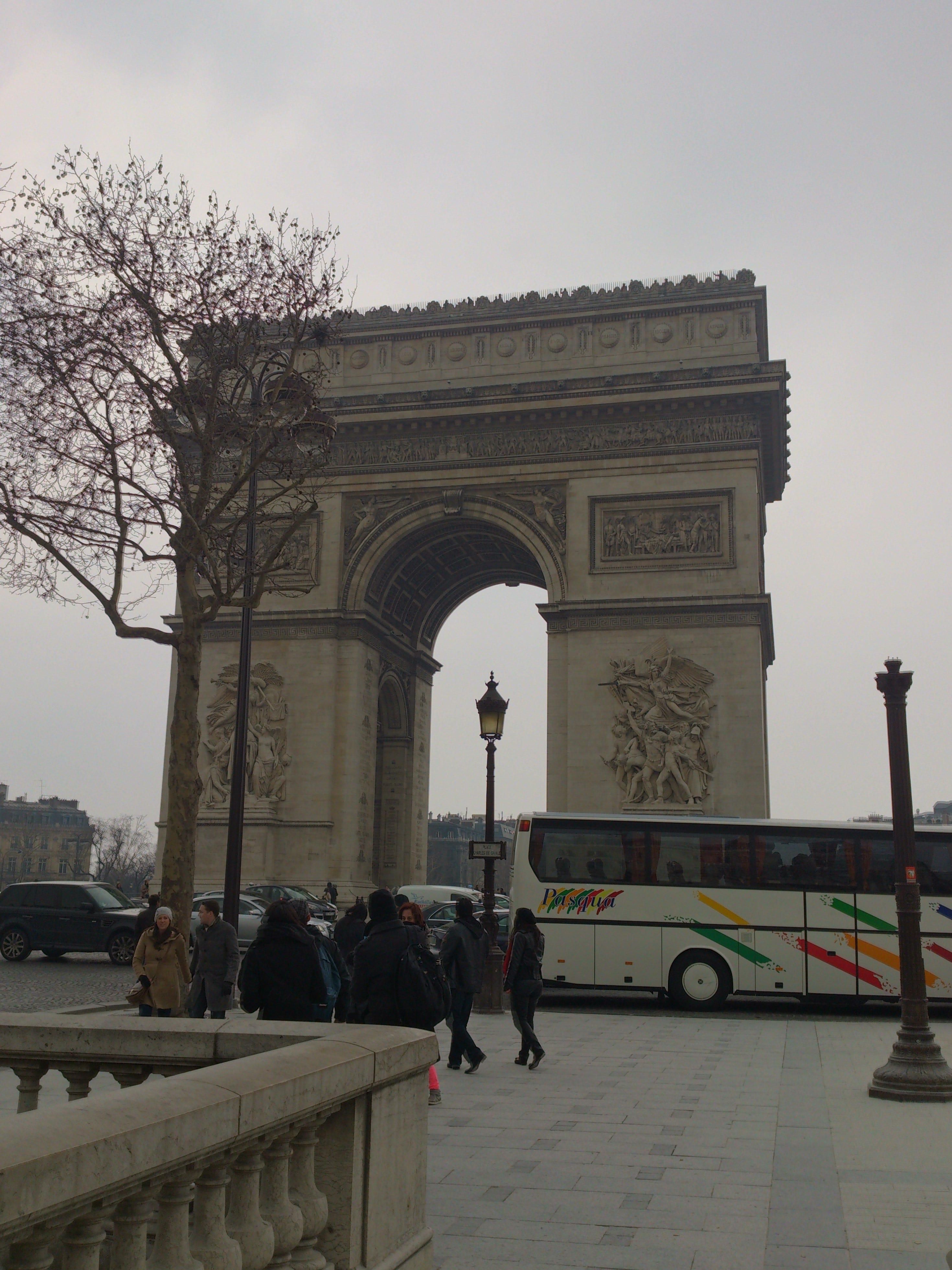 法國paris 一 初遇艾菲爾鐵塔 凱旋門 香榭麗舍大道 艾菲爾鐵塔 瘋馬 Evan眼中的世界 Medium 法國paris 一 初遇艾菲爾鐵塔 凱旋門 香榭麗舍大道 艾菲爾鐵塔 瘋馬 Evan眼中的世界 Medium