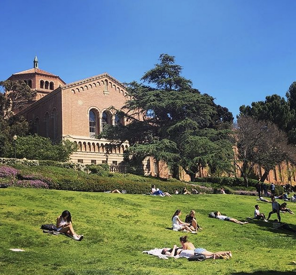 3 Things to Do Over the Summer to Prepare for College Applications by