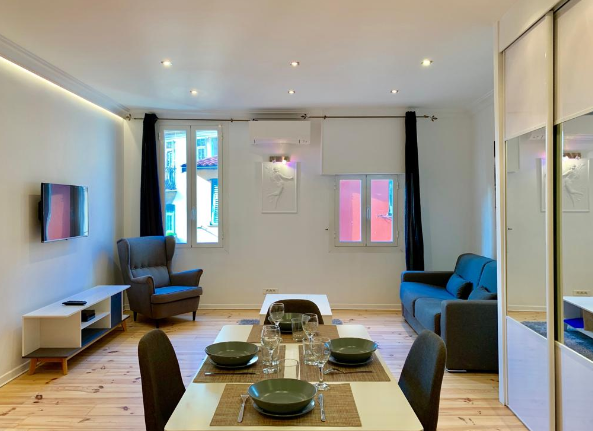 Rooms To Rent In Nice France Friwe Danish Medium