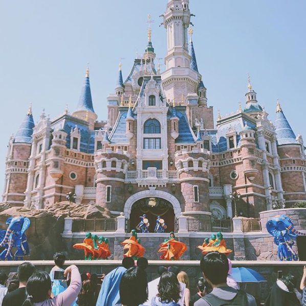 Is Shanghai Disneyland Worth A Visit Austin Carroll Medium - 