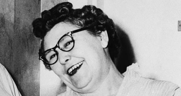 The Giggling Granny Nannie Doss Murdered Eleven Family By Kassondra O Hara The Mystery Box Medium