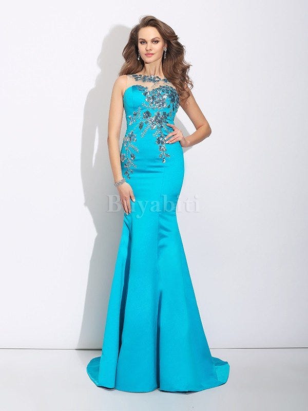 vestiti eleganti costosi
