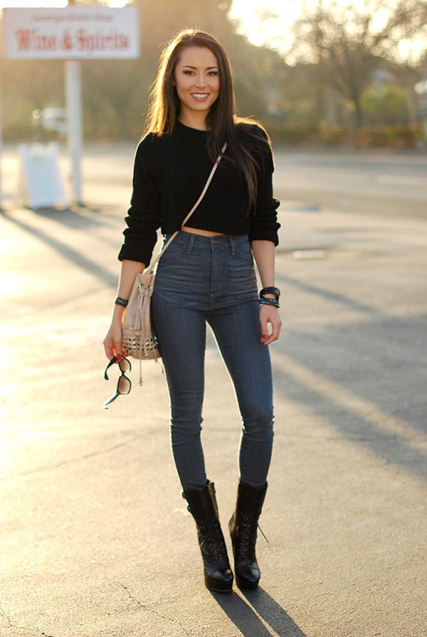 high waisted jeans and long sleeve crop top