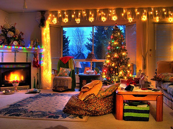 Christmas Home Decor International Journalists Tv Medium
