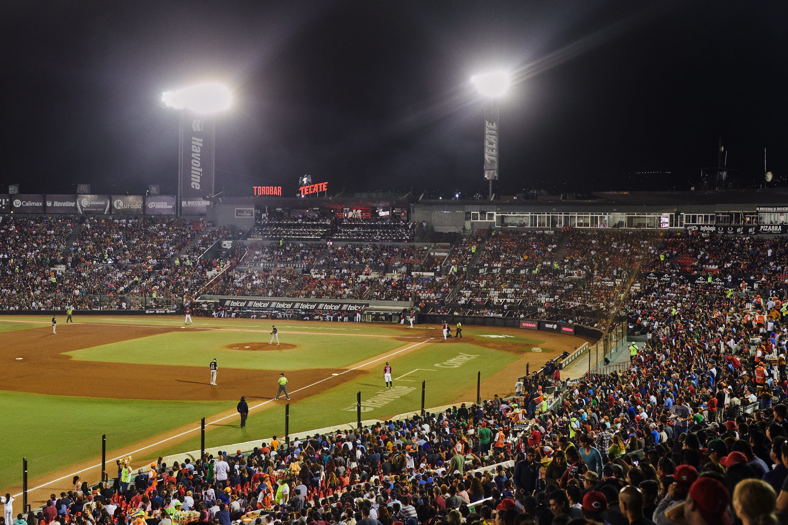 Home and Away: American Ballplayers Are Flooding the Mexican League ...