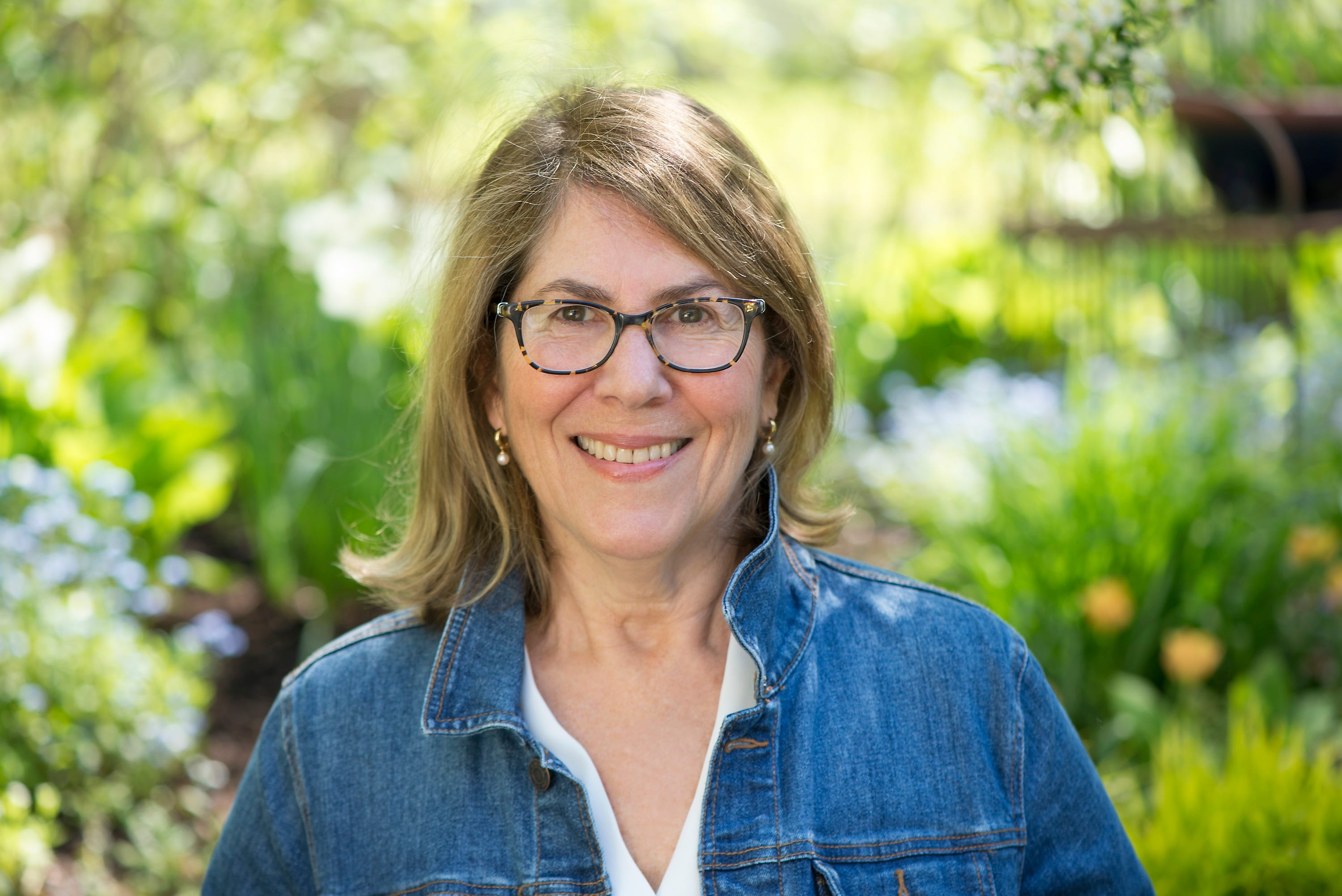 Women, Power, Stories An Interview with Author Elizabeth Lesser by