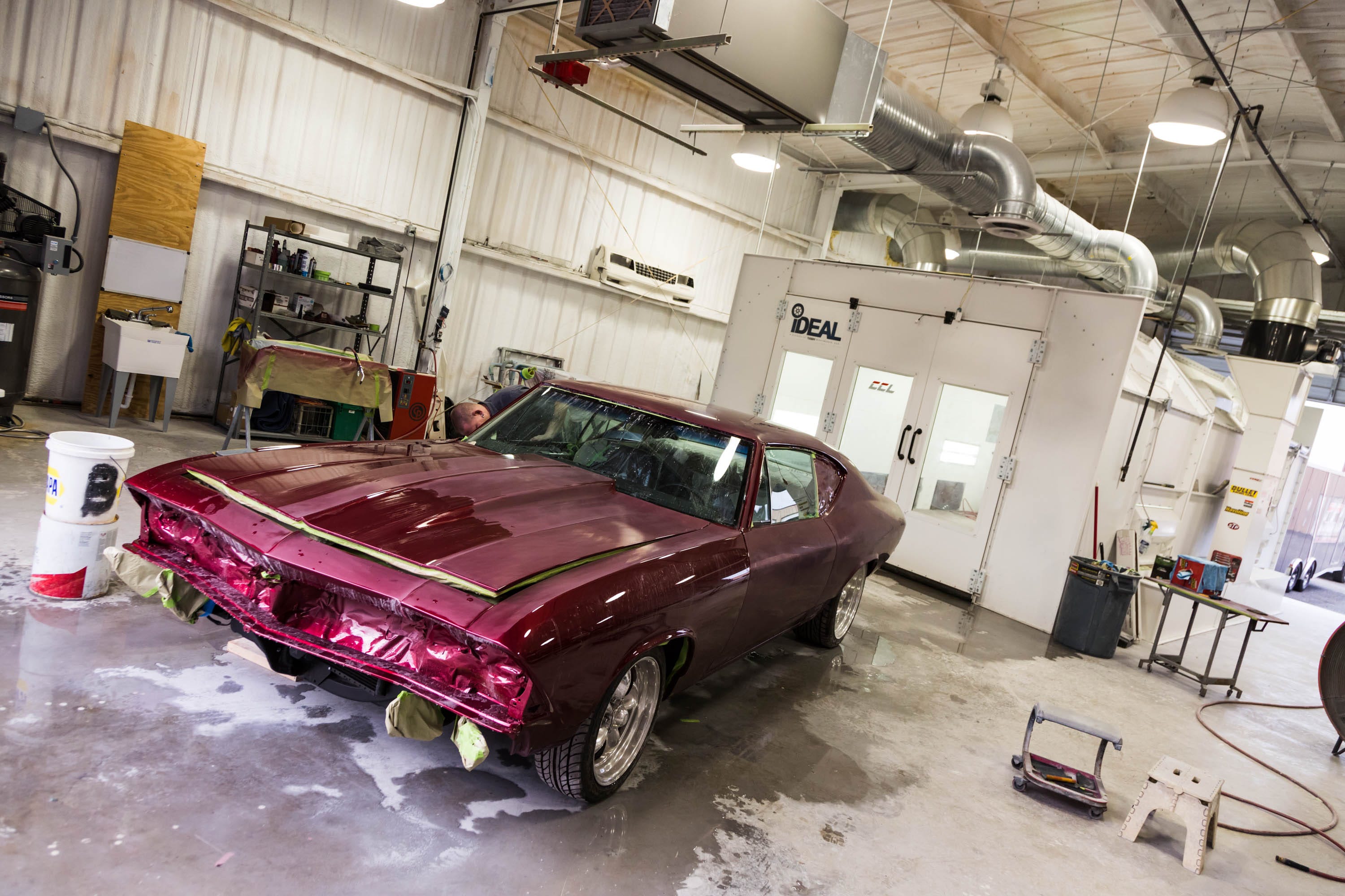 Classic Car Liquidators Living the Dream by Sam Maven Classic Car Liquidators Living the Dream by Sam Maven