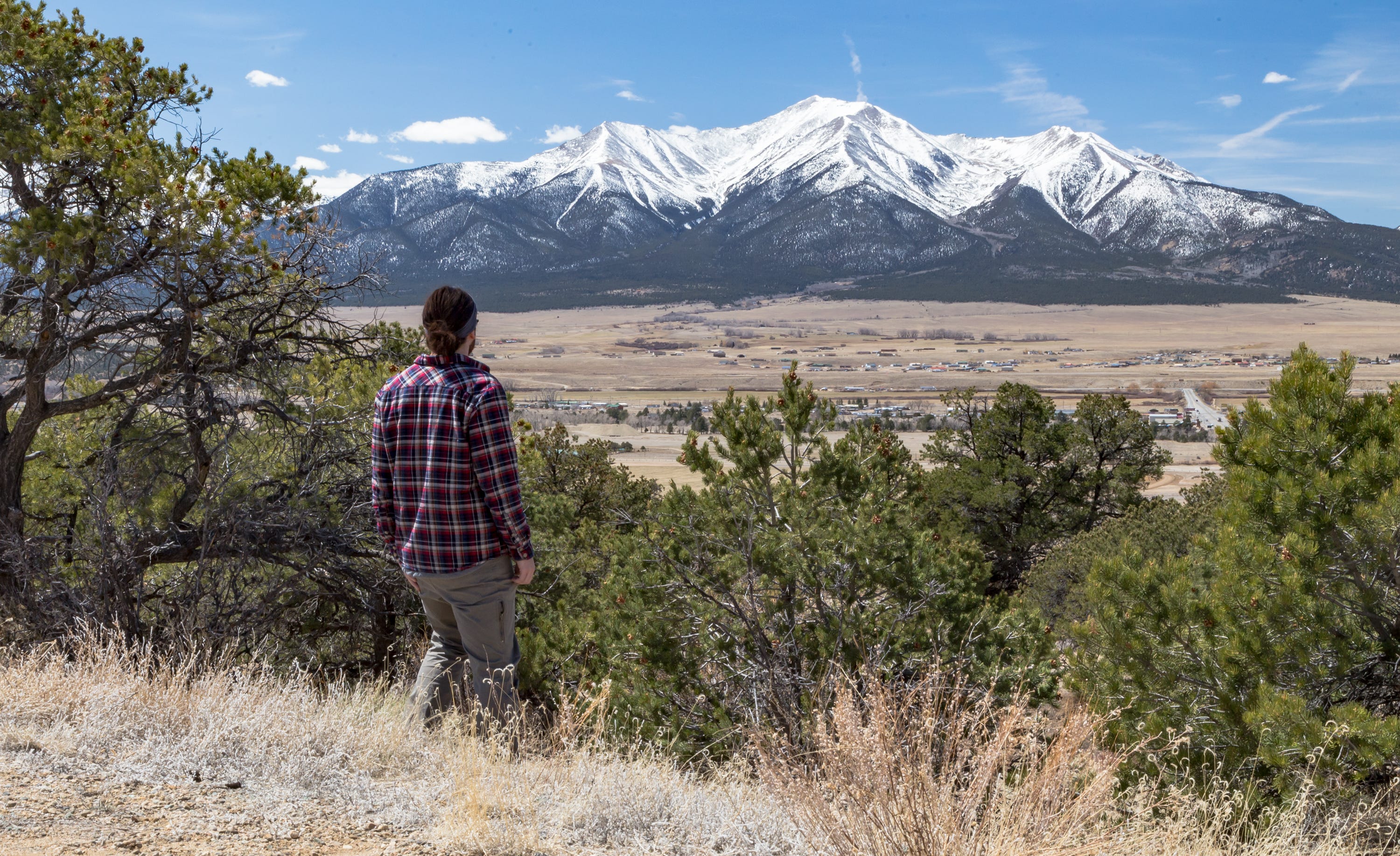 Snowshoeing in Crested Butte. 2 people, 555 miles by Turo Turo