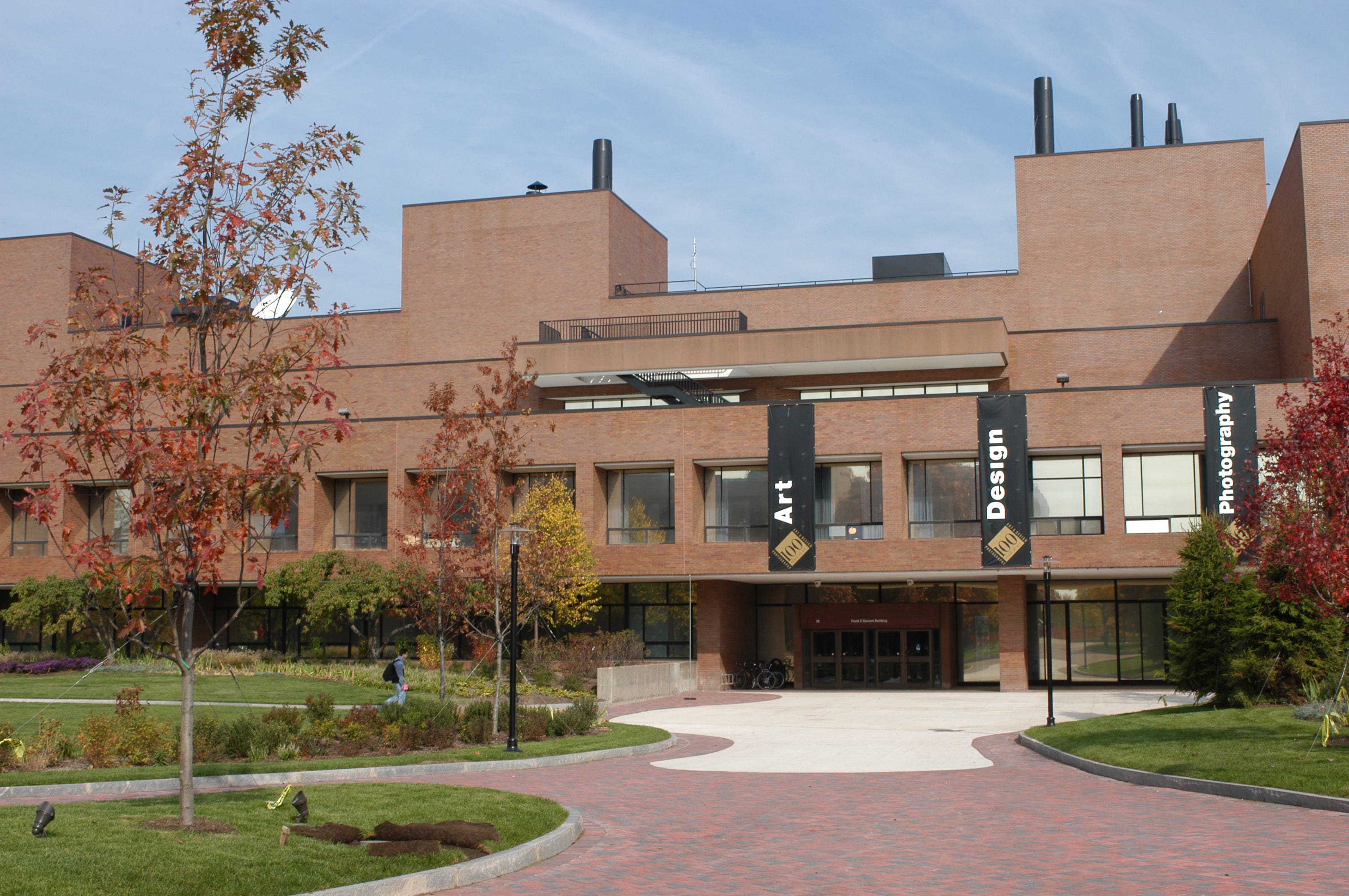 Rit A Hands On Approach To Colleges And Careers Ian Effendi